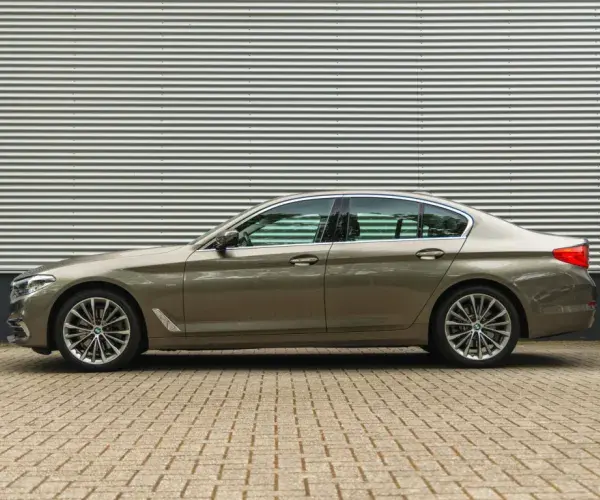BMW G30 5-serie 520d xDrive High Executive - Stoelventilatie - ACC - Head-up - Trekhaak 2