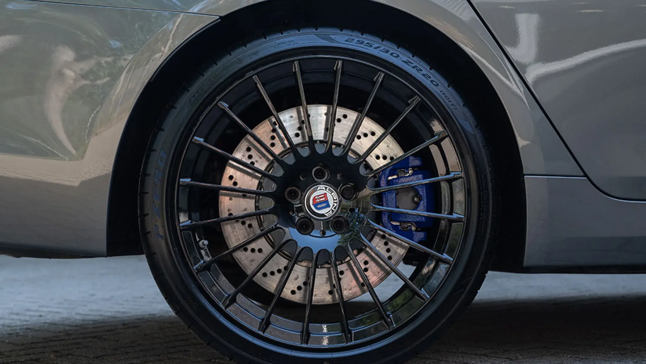 BMW 5-serie ALPINA B5 Bi-Turbo | ''Stratus Grau Metallic'' | iDrive 7 | High Performance Brakes