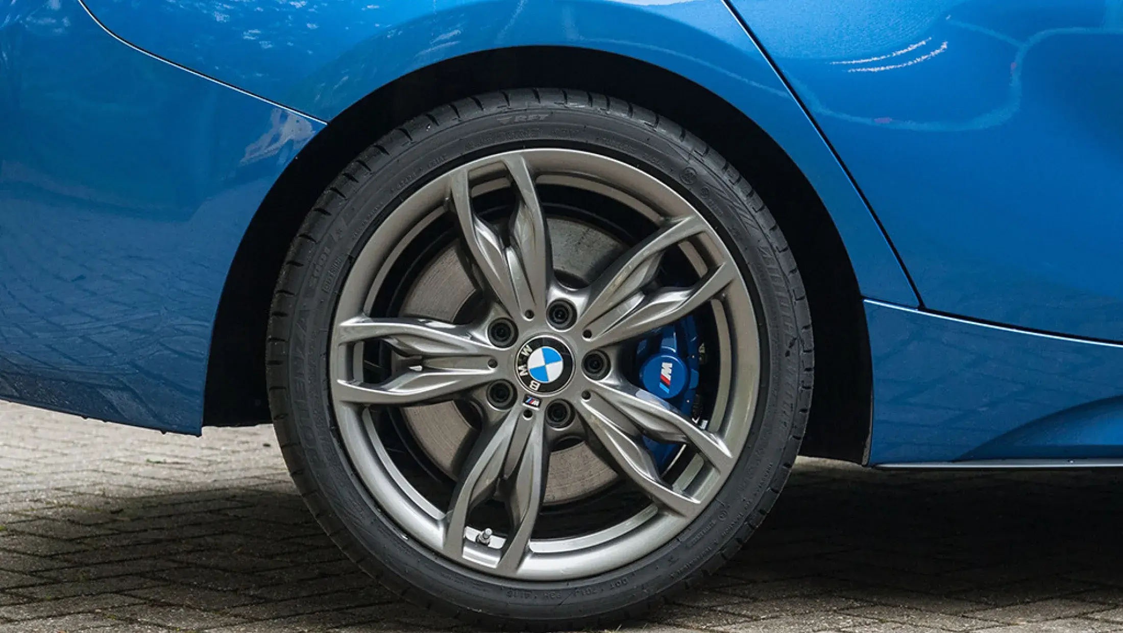 BMW 1-serie M140i 5-deurs xDrive M-Performance Estoril Blue II F20 Bergwerff