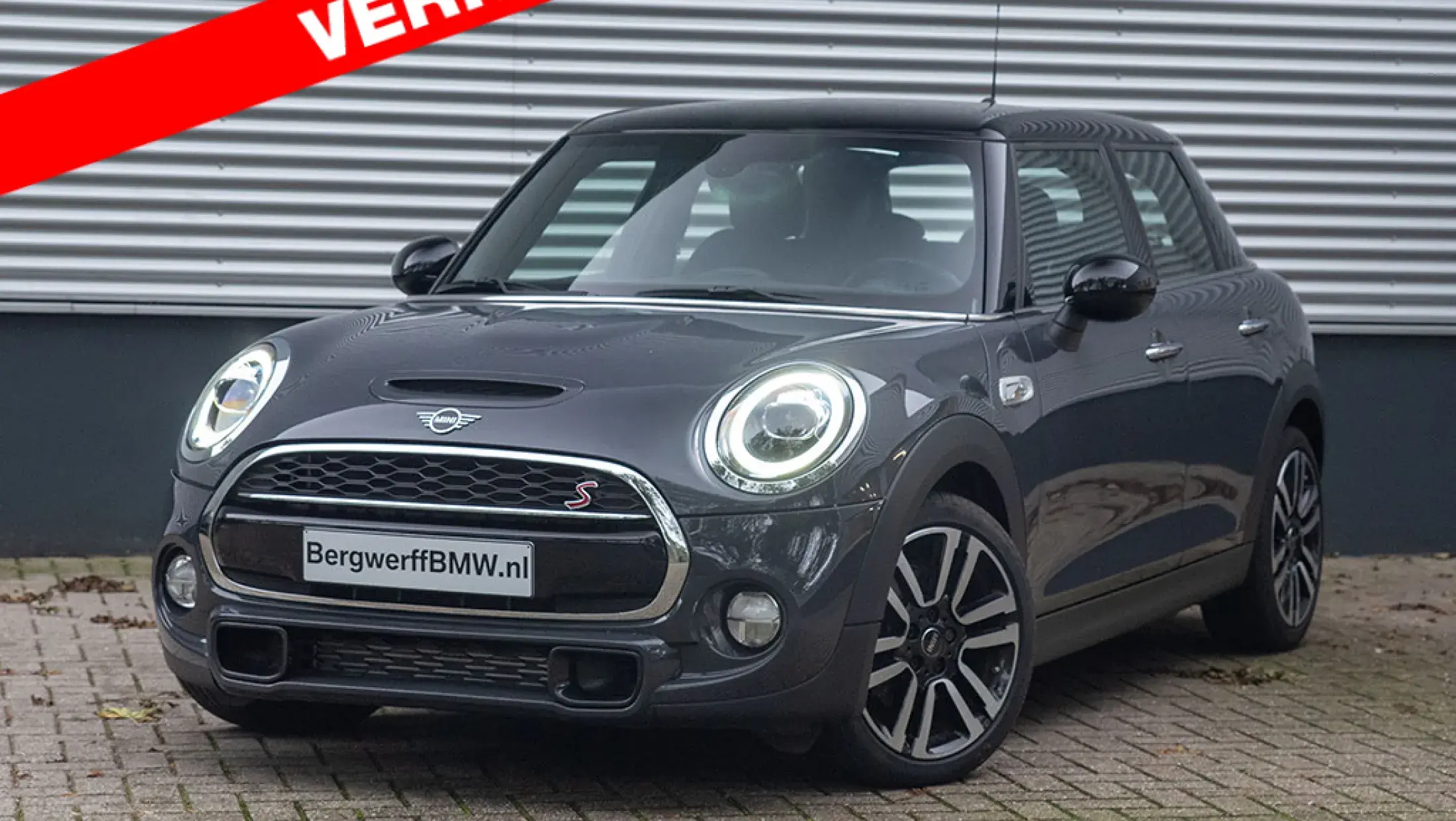 MINI Cooper S 2.0 Thunder Grey F55 Bergwerff