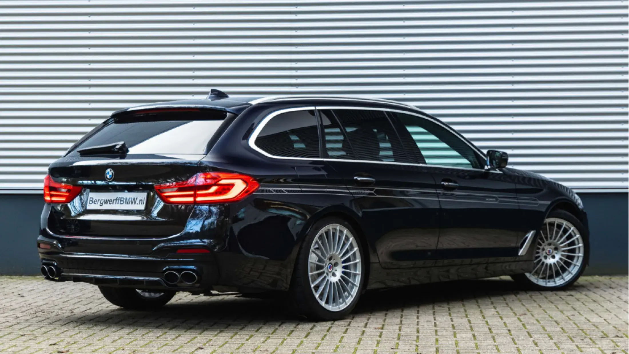 ALPINA B5 Touring Bi-Turbo Sperre Azurite Black Metallic Exklusivleder Nappa Schwarz G31 2018