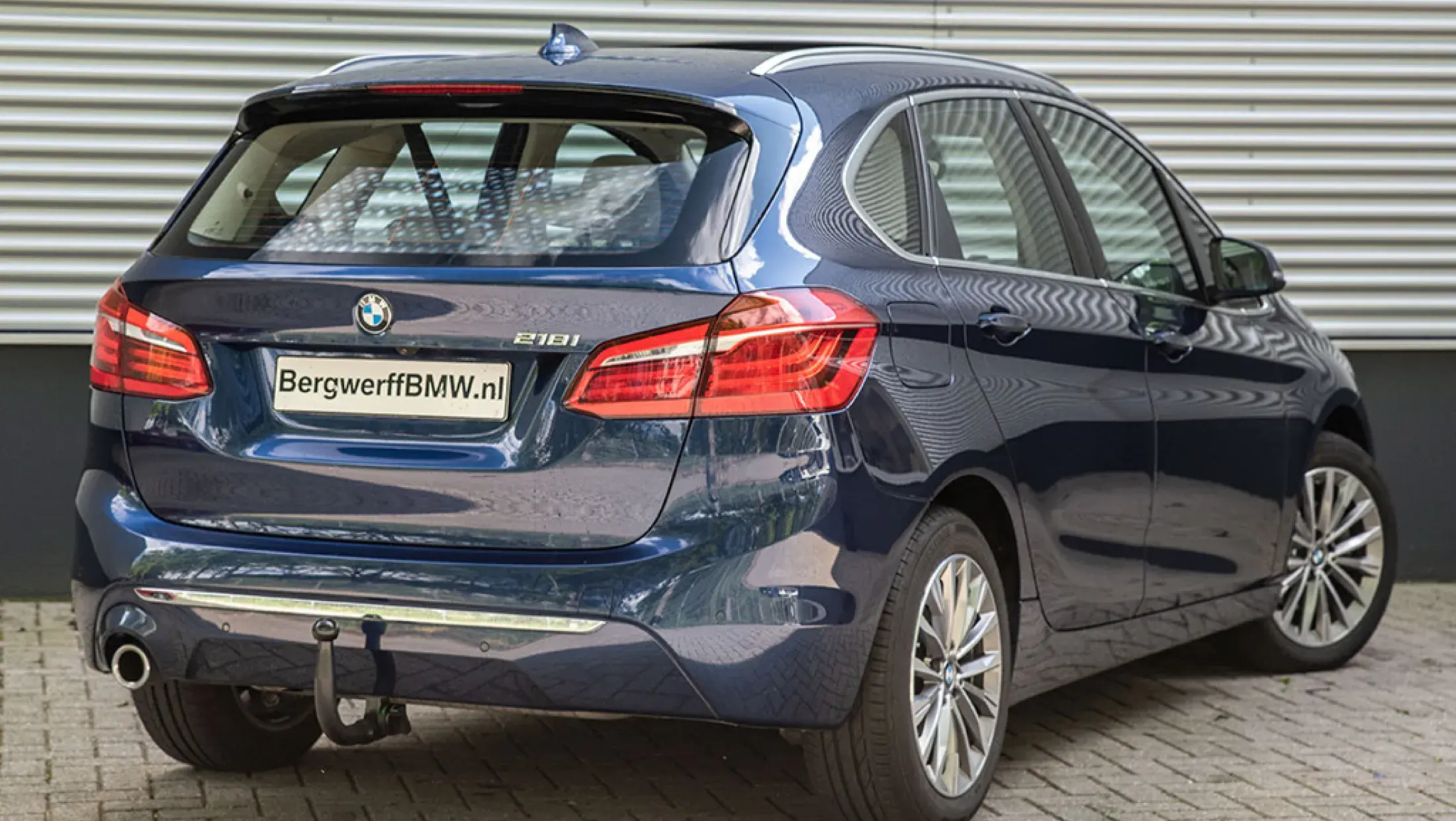 BMW 218i Active Tourer Trekhaak Panoramadak Sportstoelen Mediterranblau Metallic F45 Bergwerff