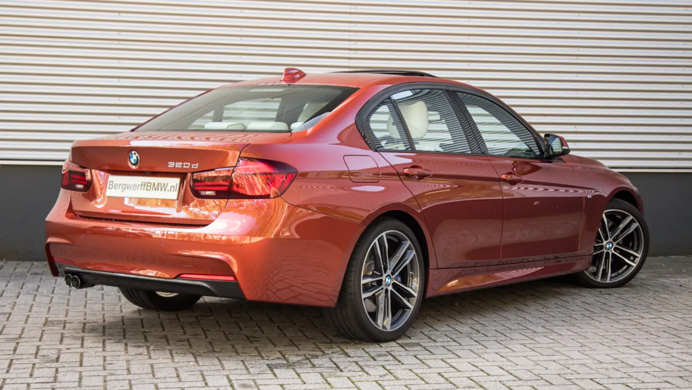 BMW 320d Individual erweiterte Lederausstattung Opalwei Sunset Orange Metallic F30