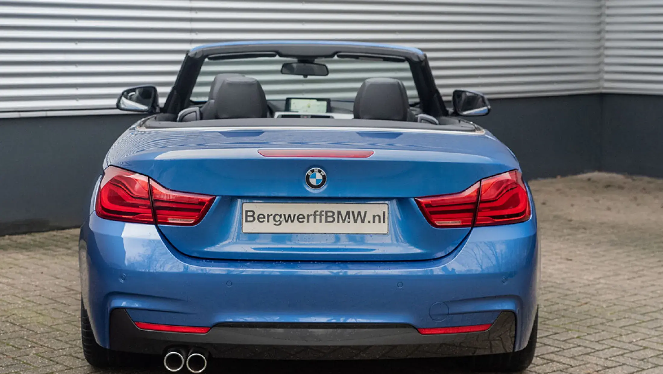 BMW 430i Cabrio Estoril Blue F33 Leder Dakota Schwarz stiksel Blau Schwarz 2019 Bergwerff