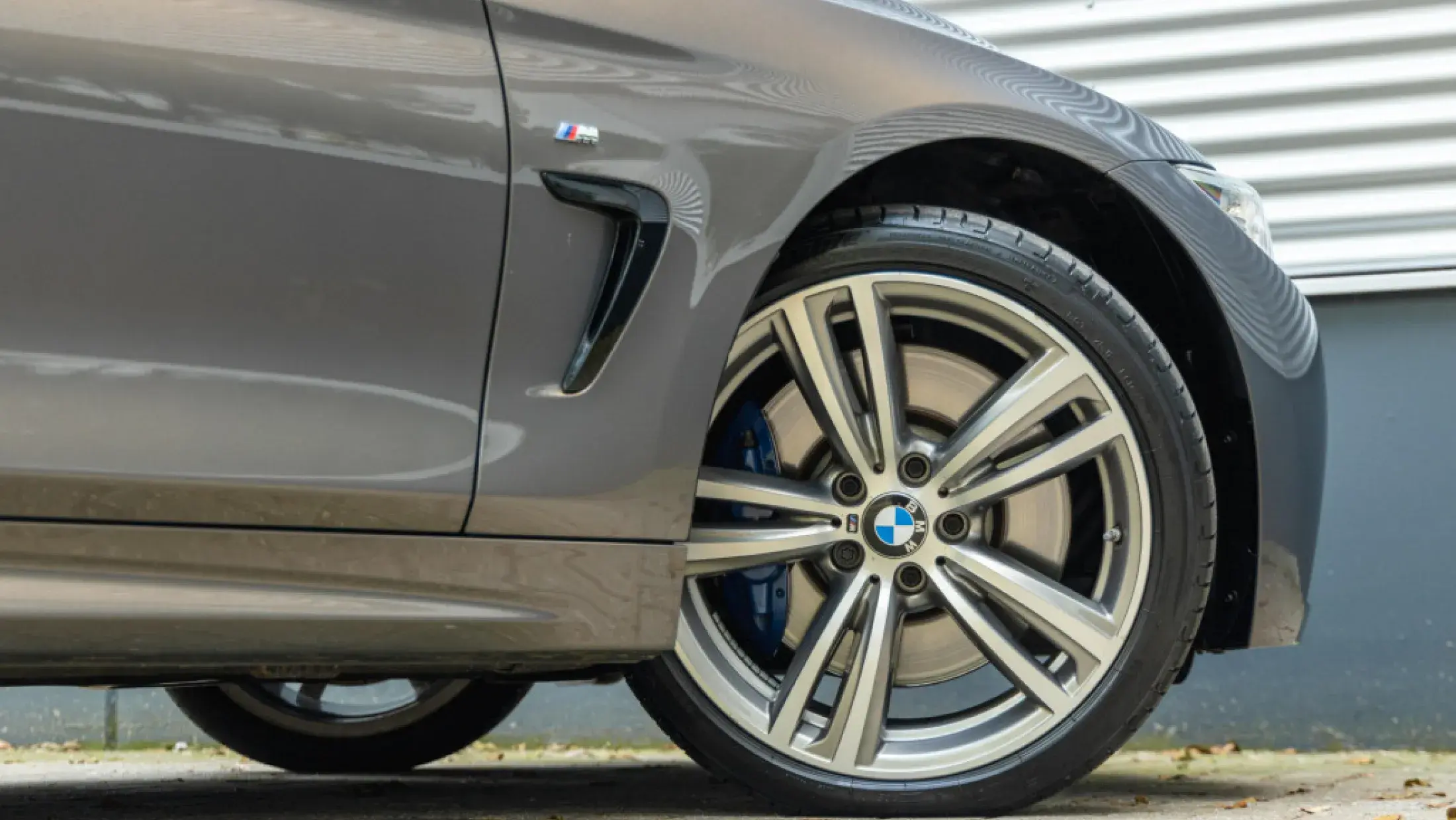 BMW 440i Gran Coupe Champagner Quarz Metallic Individuak erweiterte Lederausstattung Kaschmirbei
