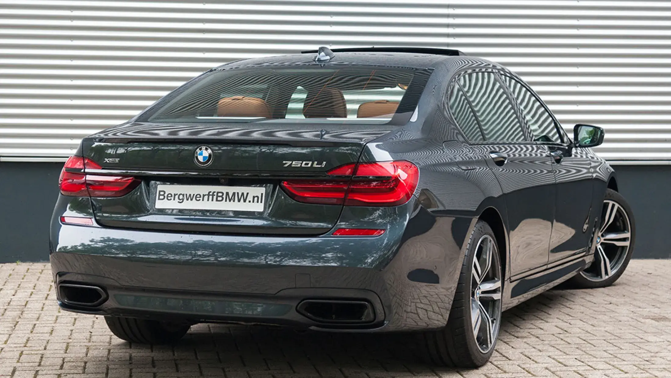 BMW 750Li xDrive M-Sport Singapur Grau Exklusivleder Nappa G12 Bergwerff