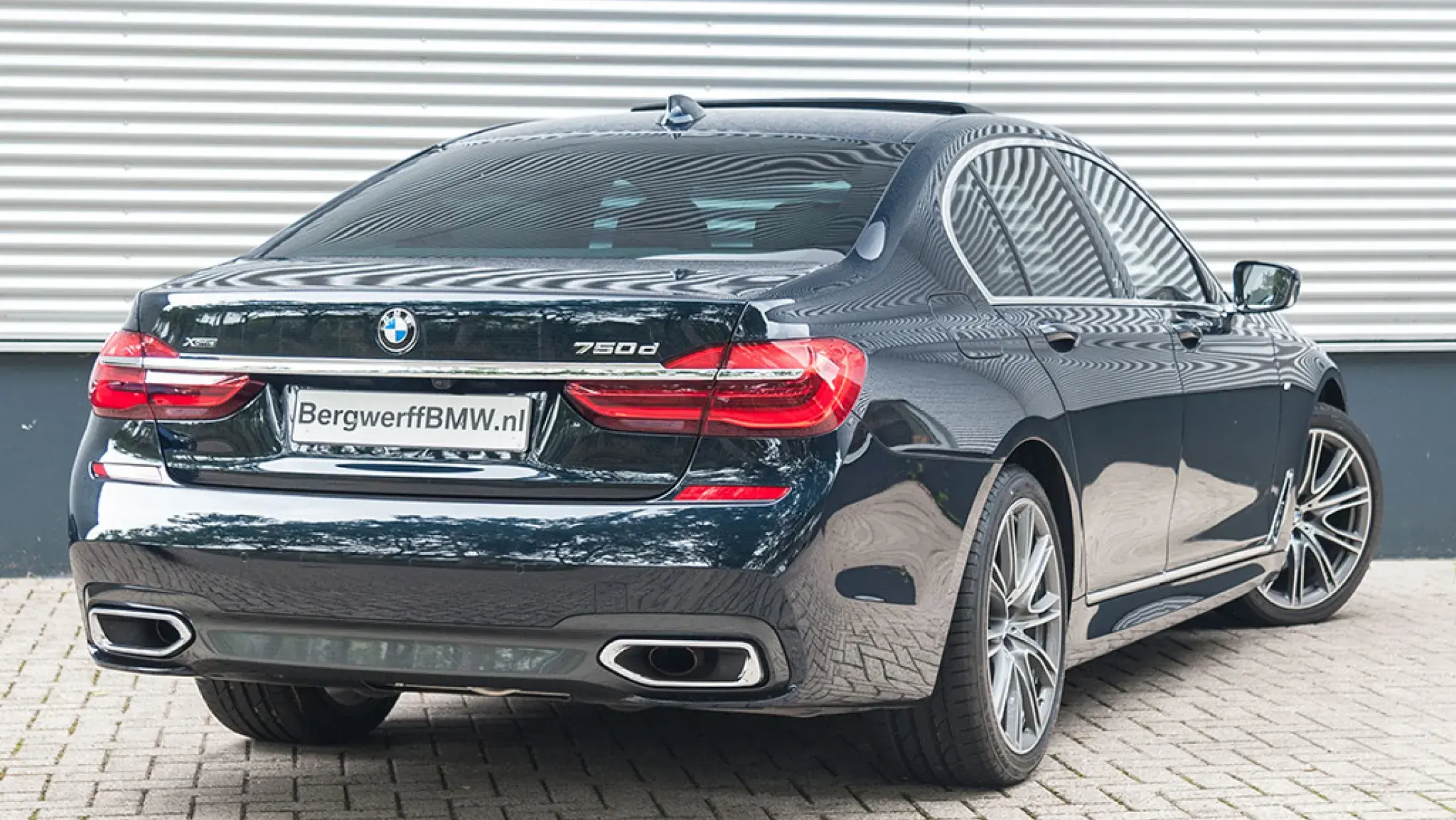 BMW 750d xDrive 40 Jahre 7er Edition Individual Petrol Mica Volleder Merino Smoked White Cohiba G11 Bergwerff