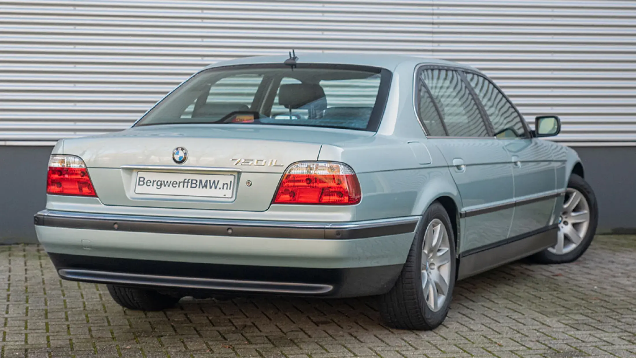 BMW 750iL E38 Glacier Green Metallic Volleder Montana Englischgrun Last of line 2001 Bergwerff