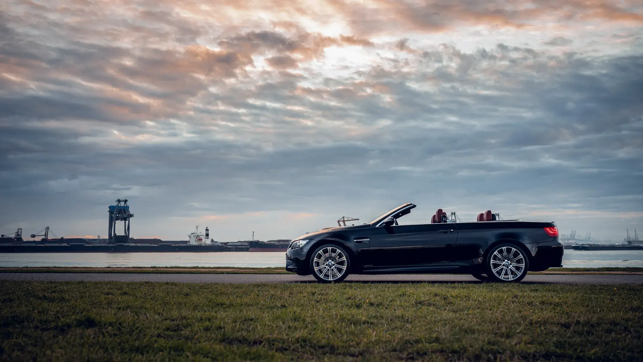 BMW E93 M3 Cabrio Individual Ruby Black Rubinschwarz Metallic Leder Novillo Fuchsrot 2010