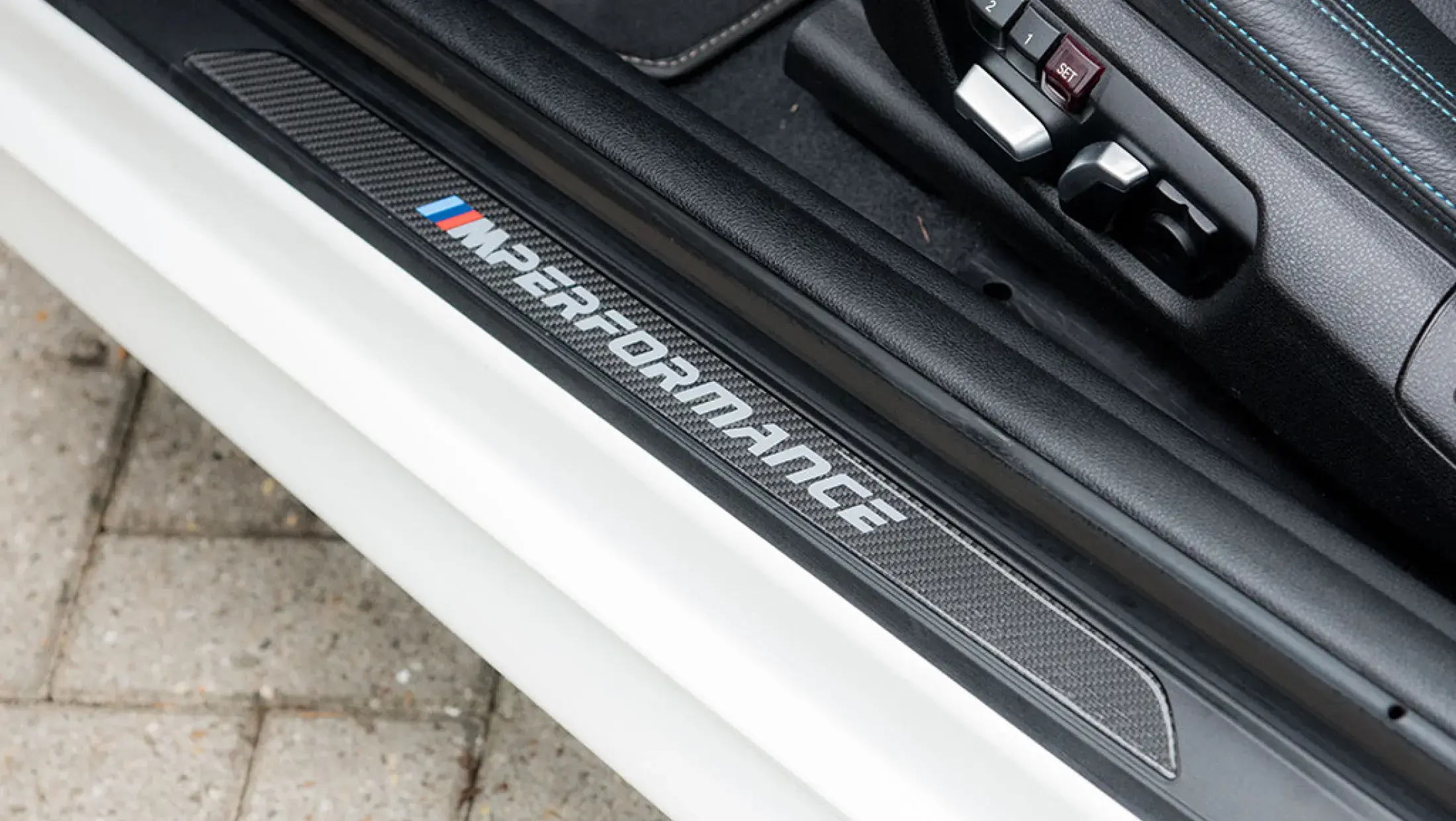BMW M2 Competition DCT Full M Performance Alpin Weiss Leder Dakota geperforeerd Schwarz Bergwerff
