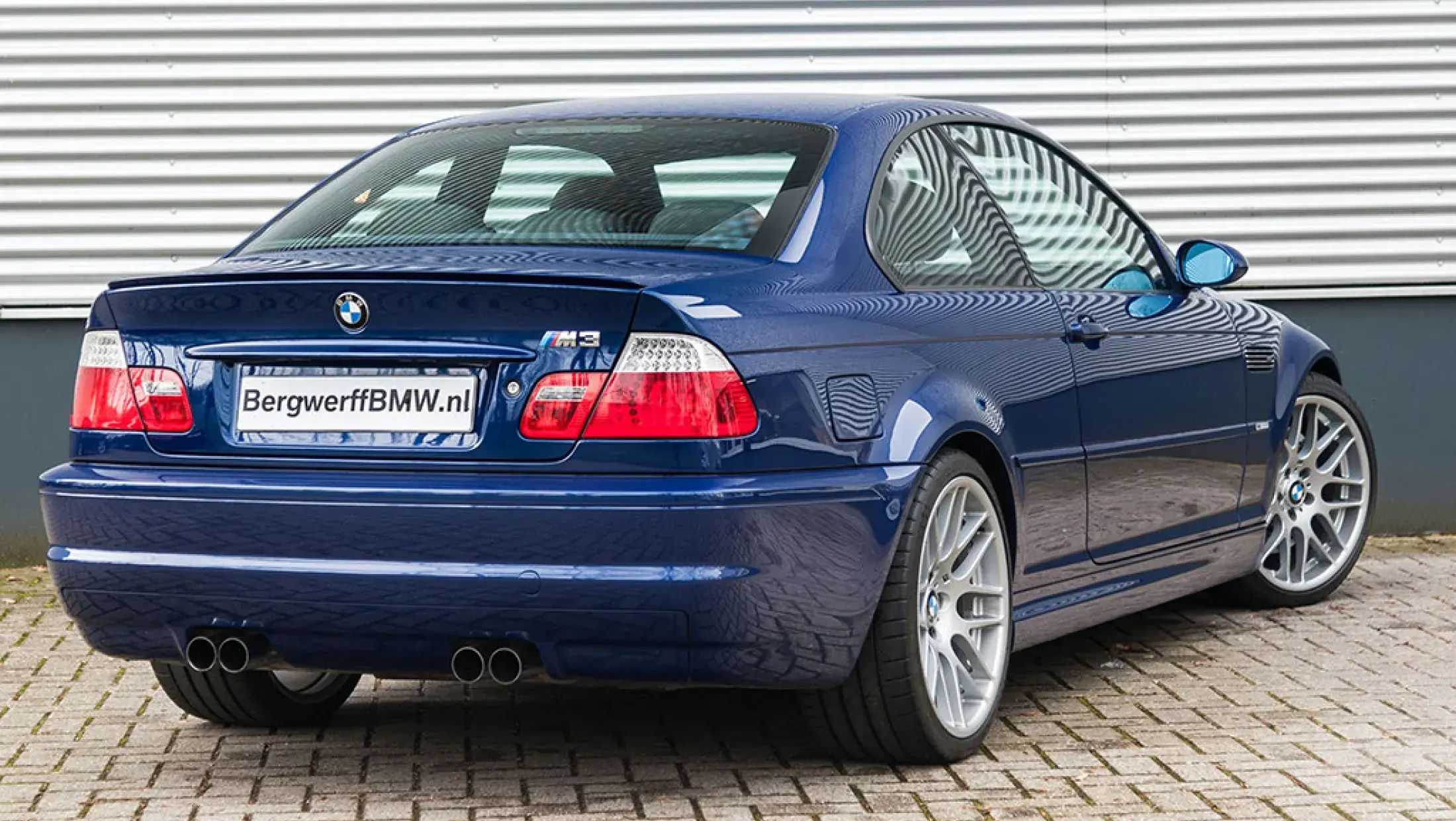 BMW M3 Competition Interlagos Blue pearl manual E46 M3 Coupe Bergwerff