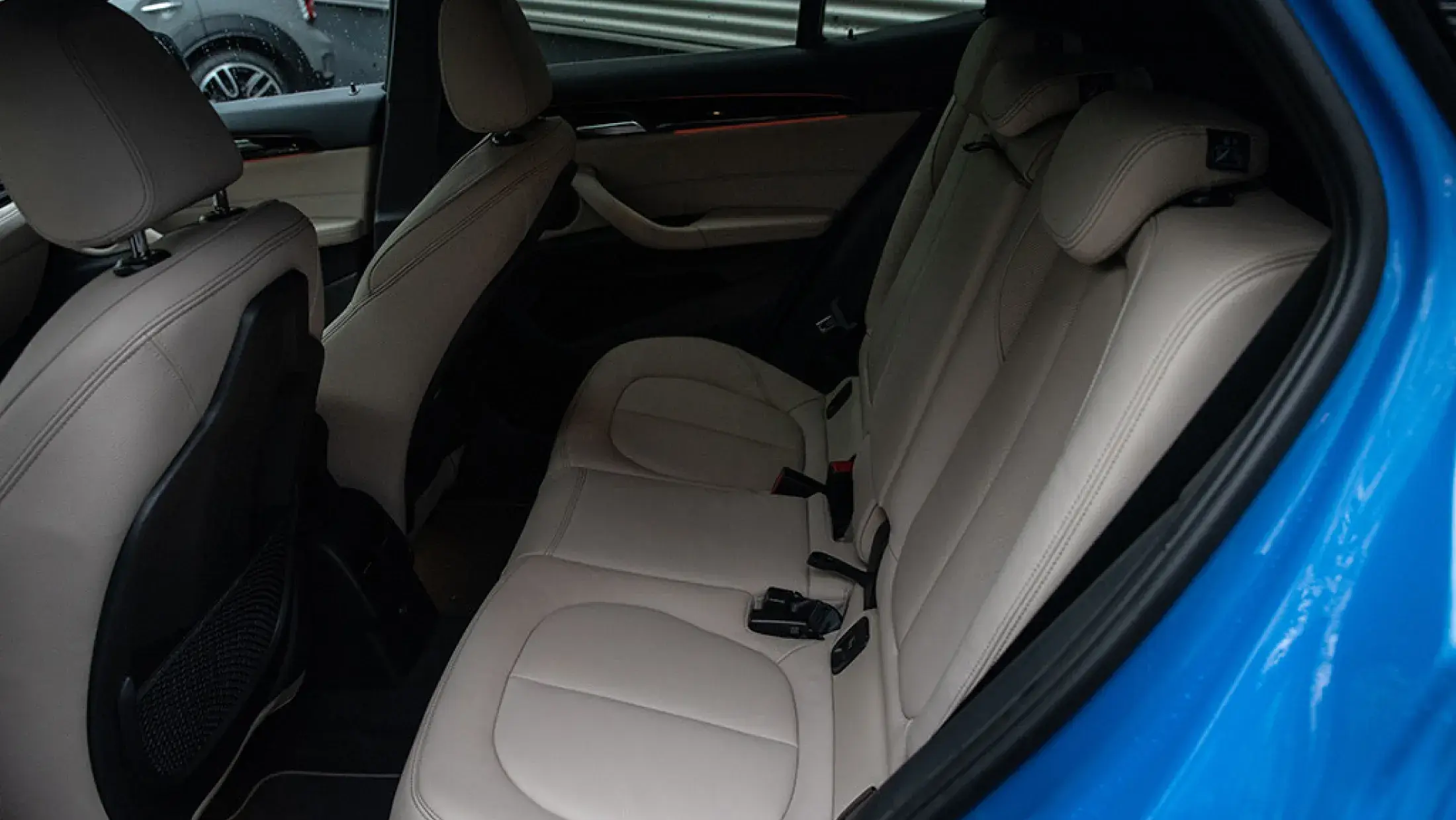 BMW X2 xDrive20i High Executive M-Sport X Memoryzetels Misano Blau Metallic F39 Bergwerff