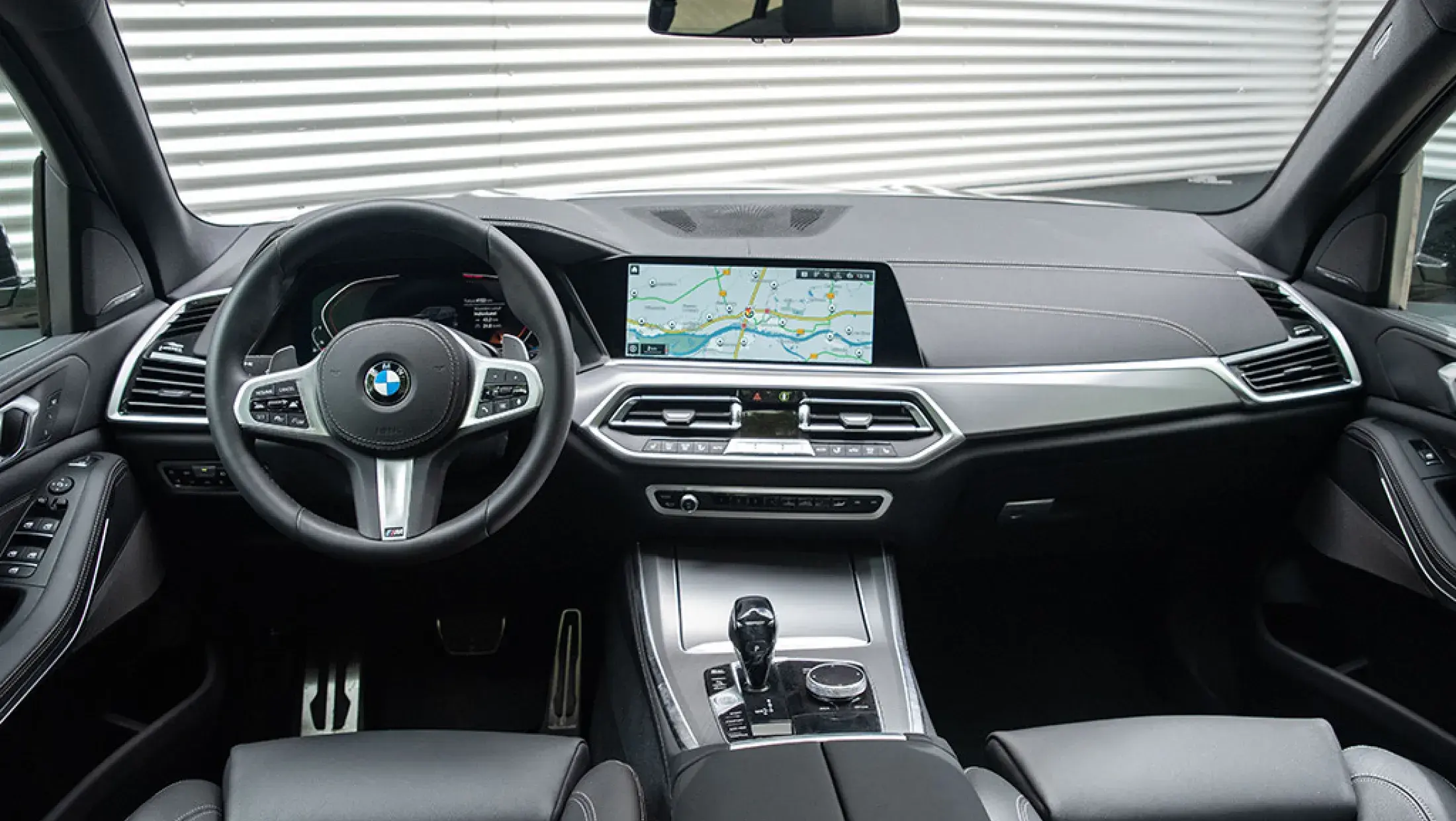 BMW X5 xDrive40i M-Sport Saphirschwarz Metallic G05 Leder Vernasca Bergwerff