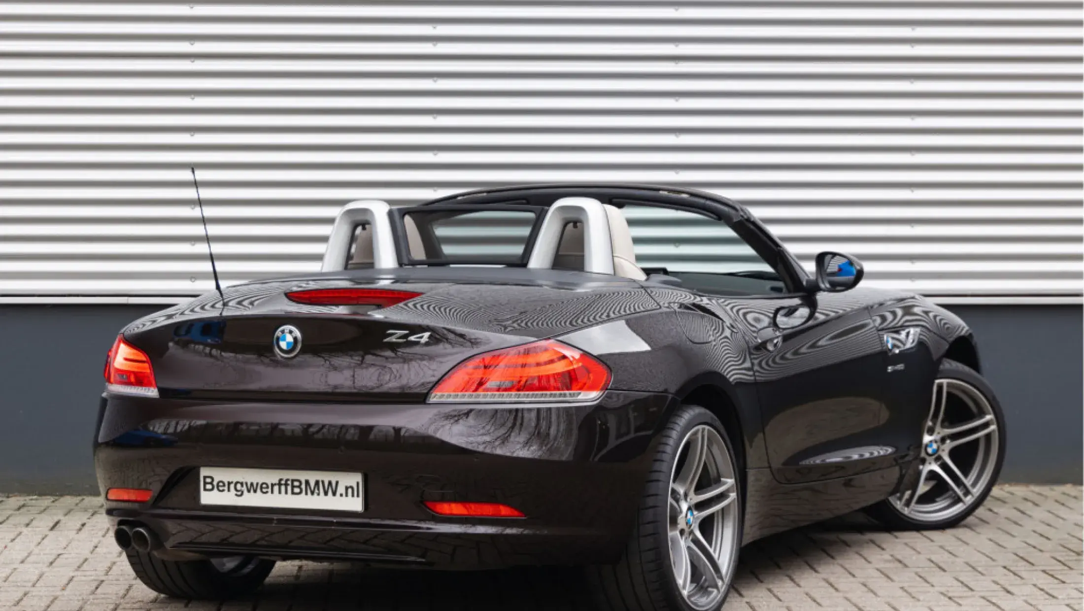 BMW Z4 Roadster Cabrio E89 Sparkling Brown Pearl Metallic Exclusivleder Nappa uitgebreid Elfenbeinweiss Schwarz