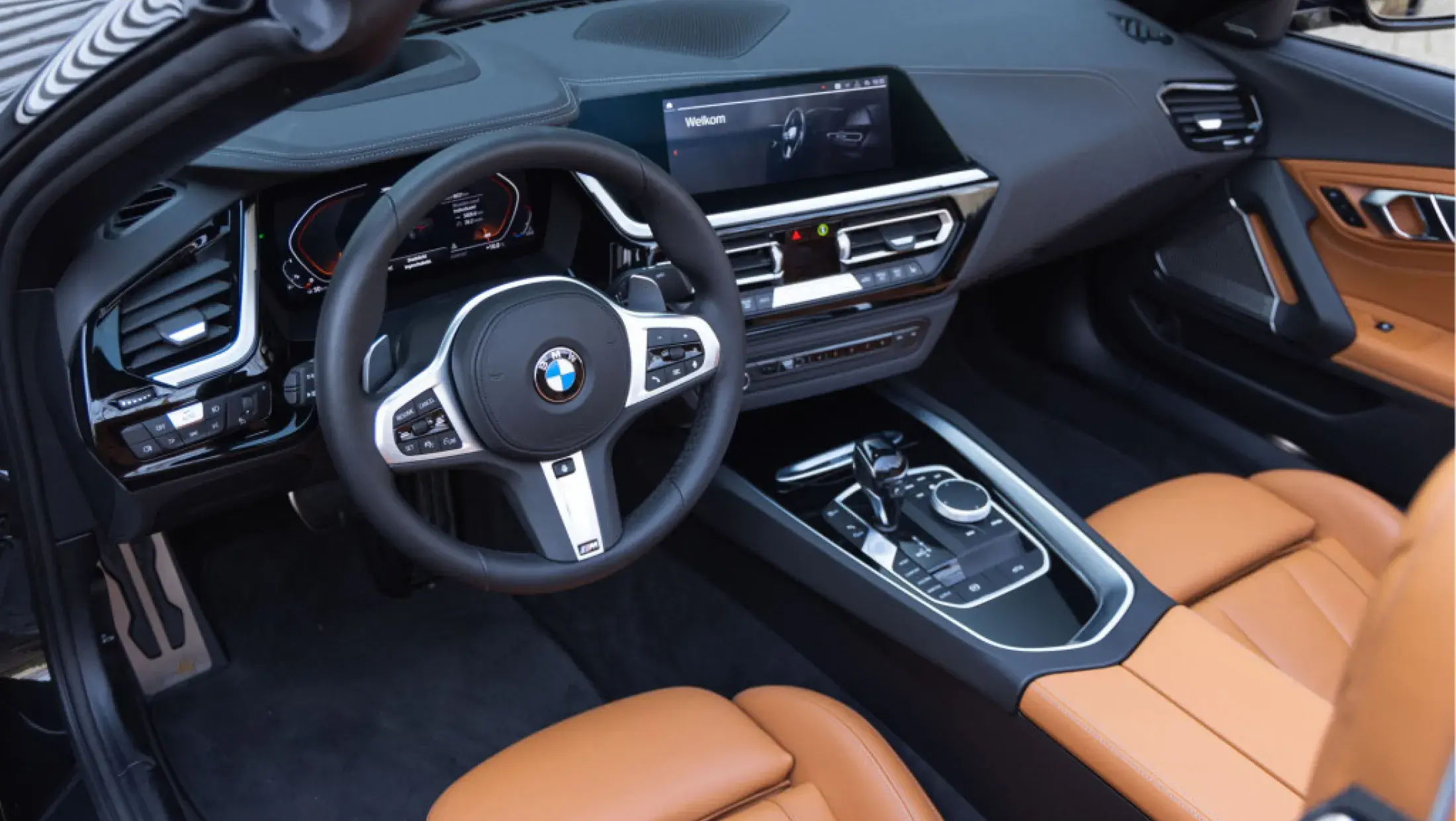 BMW Z4 Roadster M40i Leder Vernasca Cognac stiksel Schwarz G24 Cabrio 2020