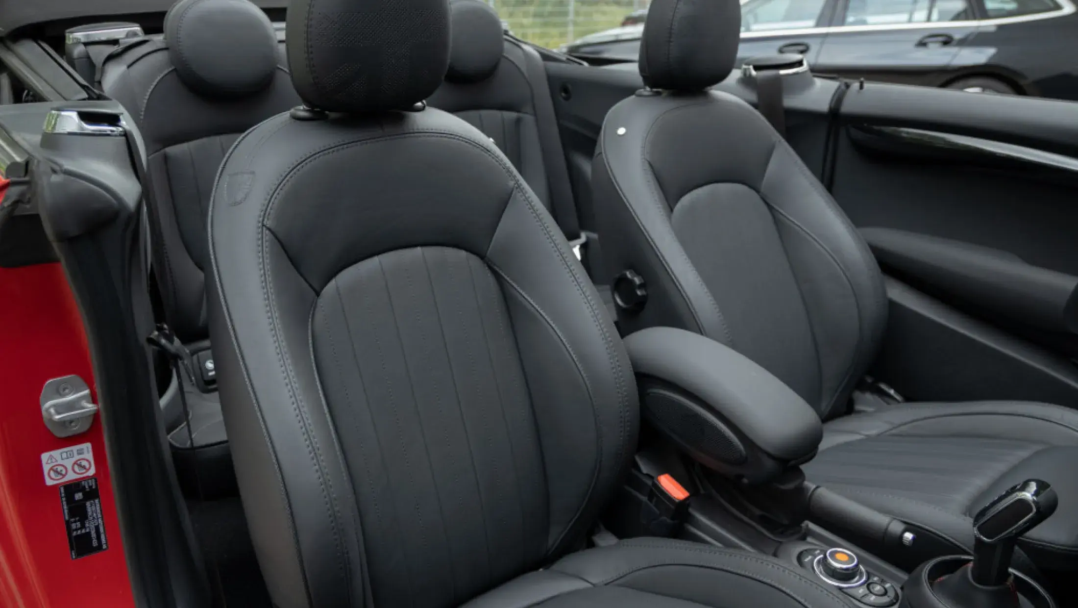 MINI Cooper S Chili Cabrio F57 Chili red MINI Yours Leer Lounge Carbon Black