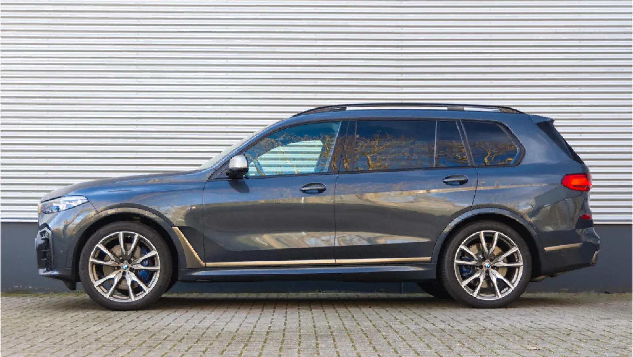 BMW X7 M50i 7-zits BMW Individual volleder Merino Arcticgrau metallic C27 G07 Bergwerff