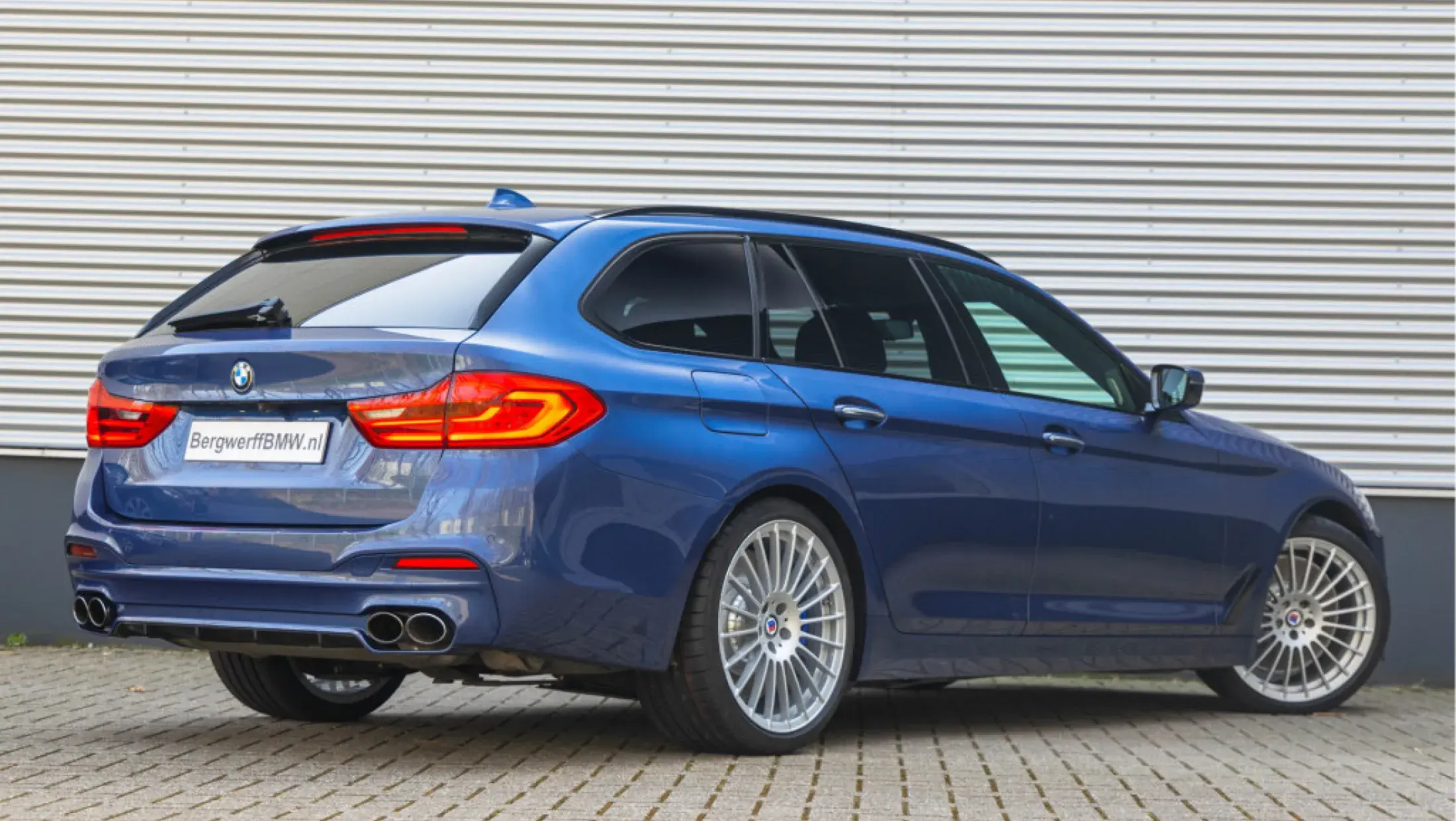 ALPINA B5 Touring Bi-turbo G31 Alpina Blue Metallic Exklusivleder Nappa Schwarz