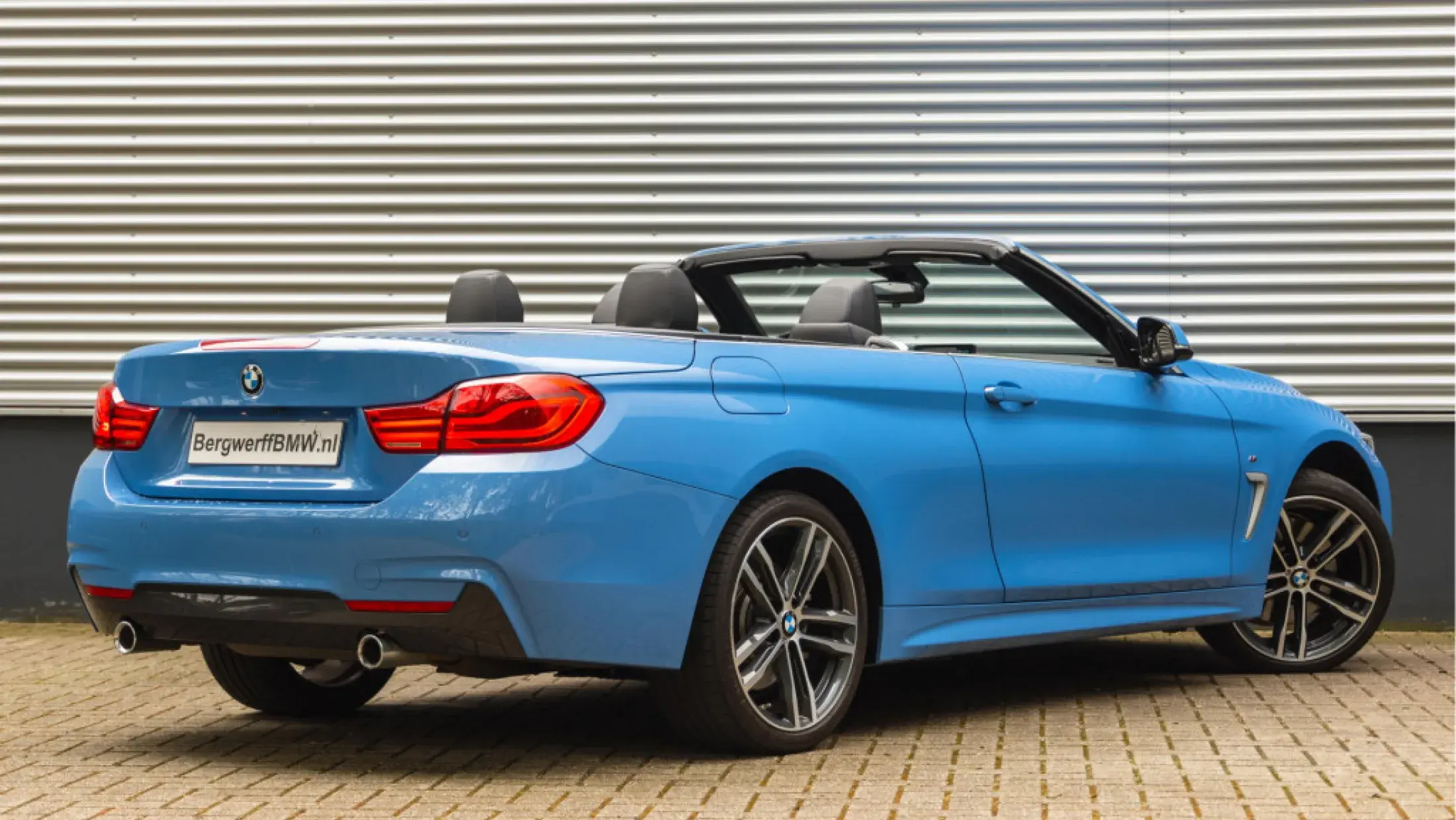 BMW 440i Cabrio Individual Yas Marina Blue Metallic Leder Dakota Schwarz F33 xDrive 2017