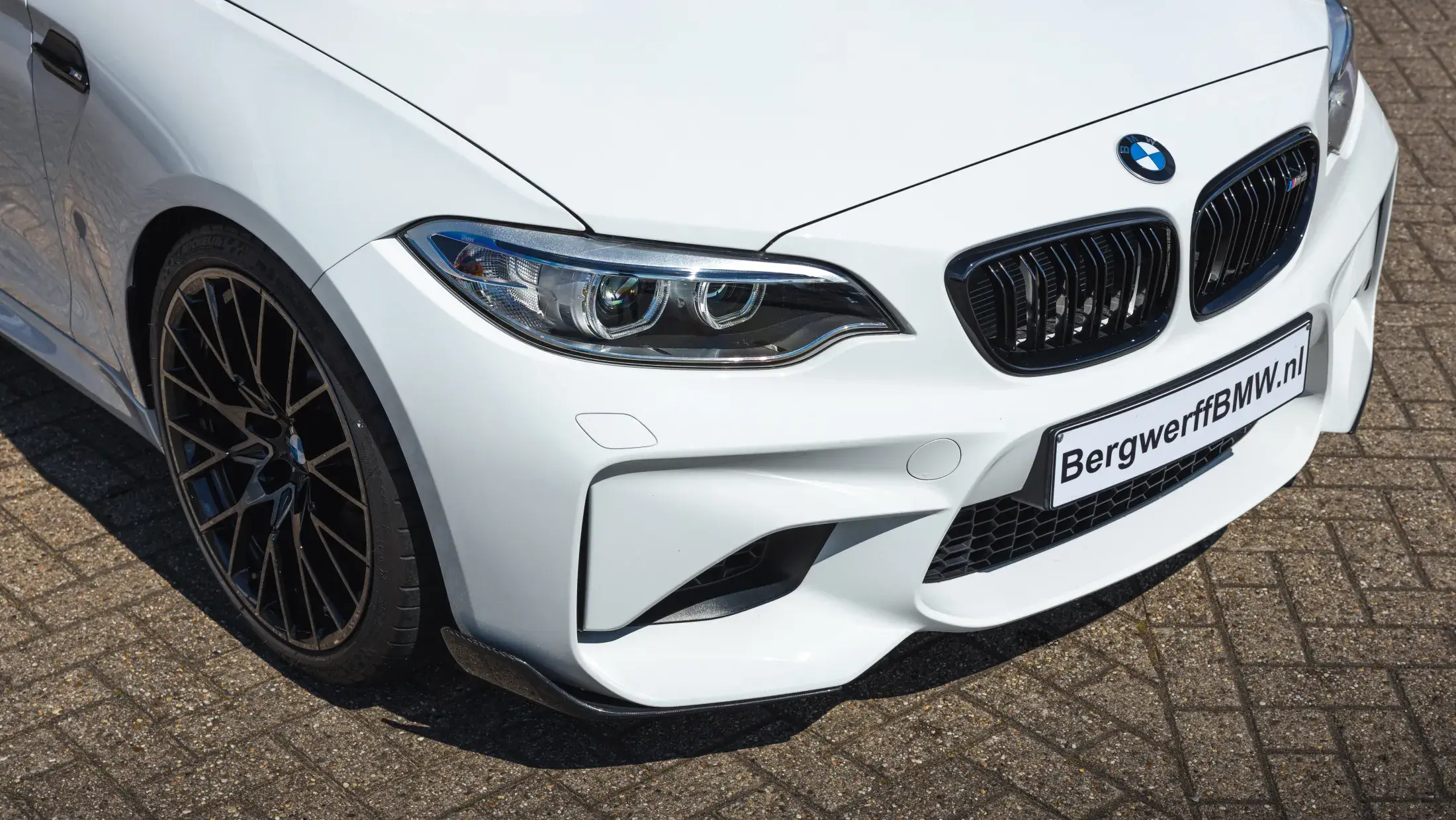 BMW M2 Coupé Manual Full M Performance Parts Body Kit Alpinweiss F87