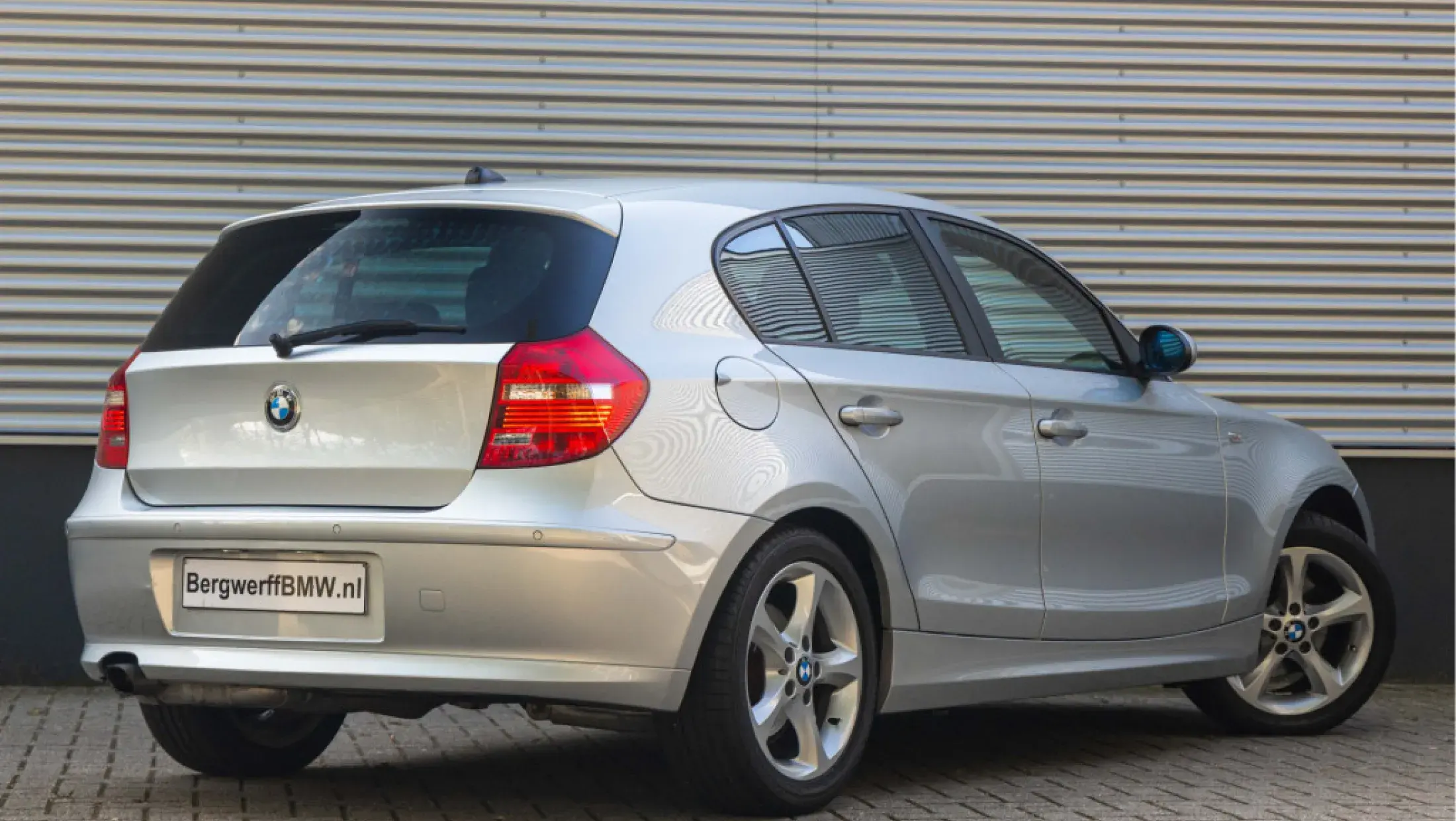 BMW 1-serie 120i 5-deurs - Automaat - 1-Hand - 20.152km 4