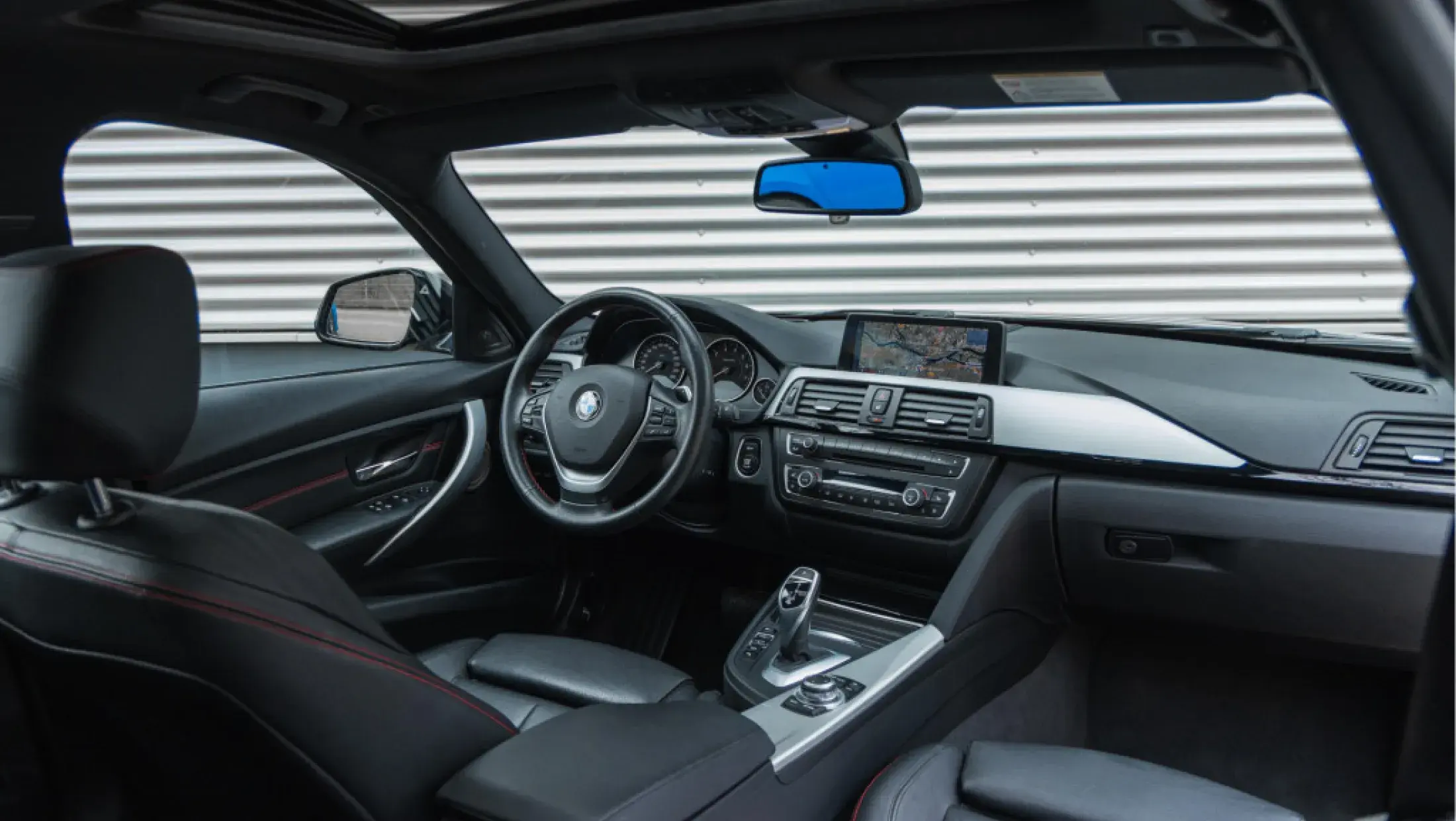 BMW 3-serie 335i High Executive - Dak - Head-Up - Harman Kardon - Memoryzetels  9