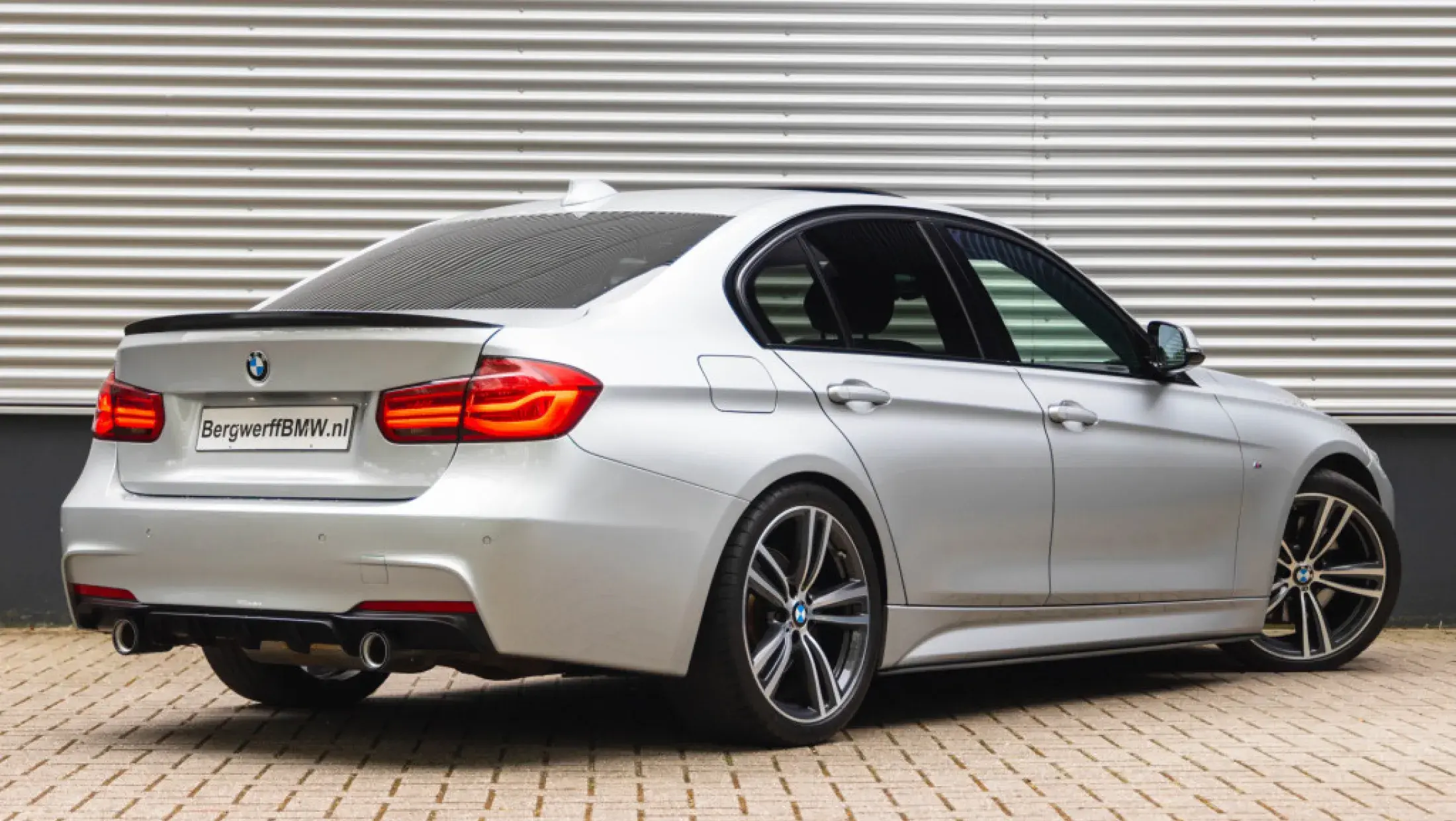 BMW F30 3-serie 340i M-Sport - Dak - M-Performance Power & Sound Kit 7