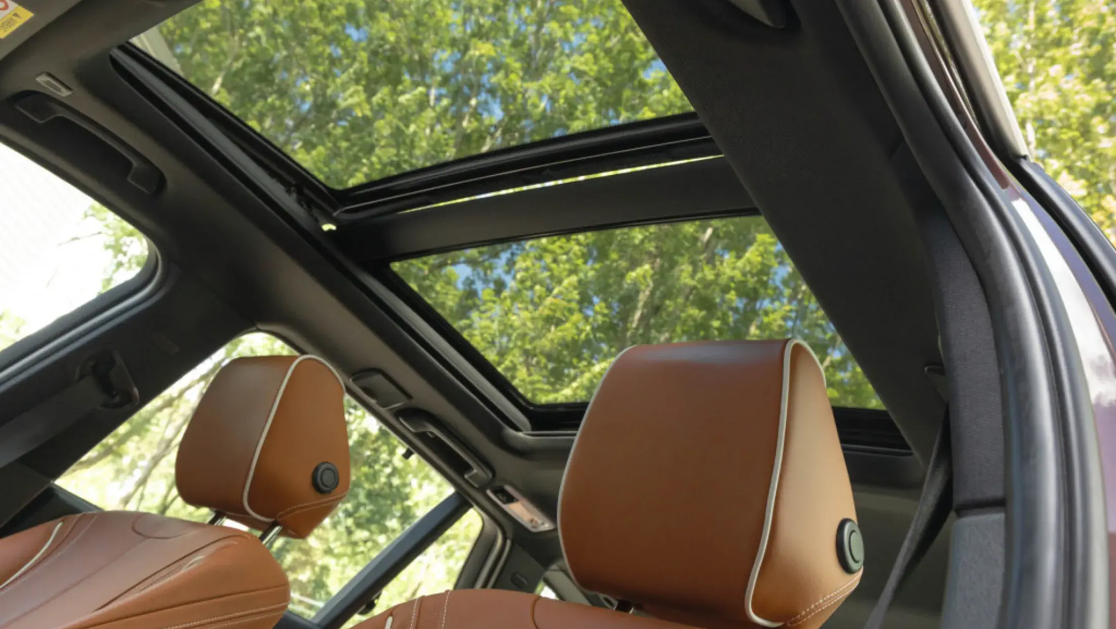 BMW 3-serie Touring 330i Individual Lak + Leder - Panorama - Memoryzetels - Head-up - Trekhaak 4