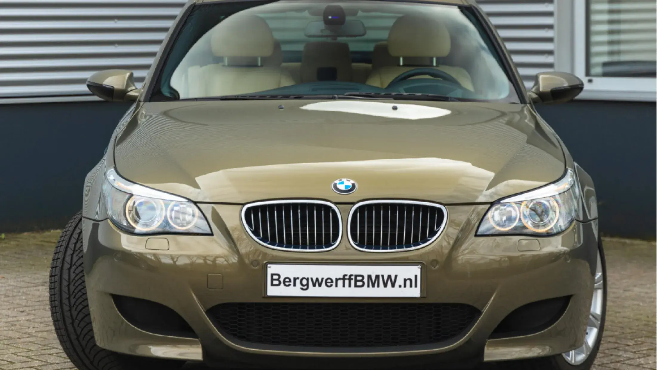 BMW 5-serie E60 M5 SMG - Invidual Messing Metallic - 2-Hand - Lagerschalen 1