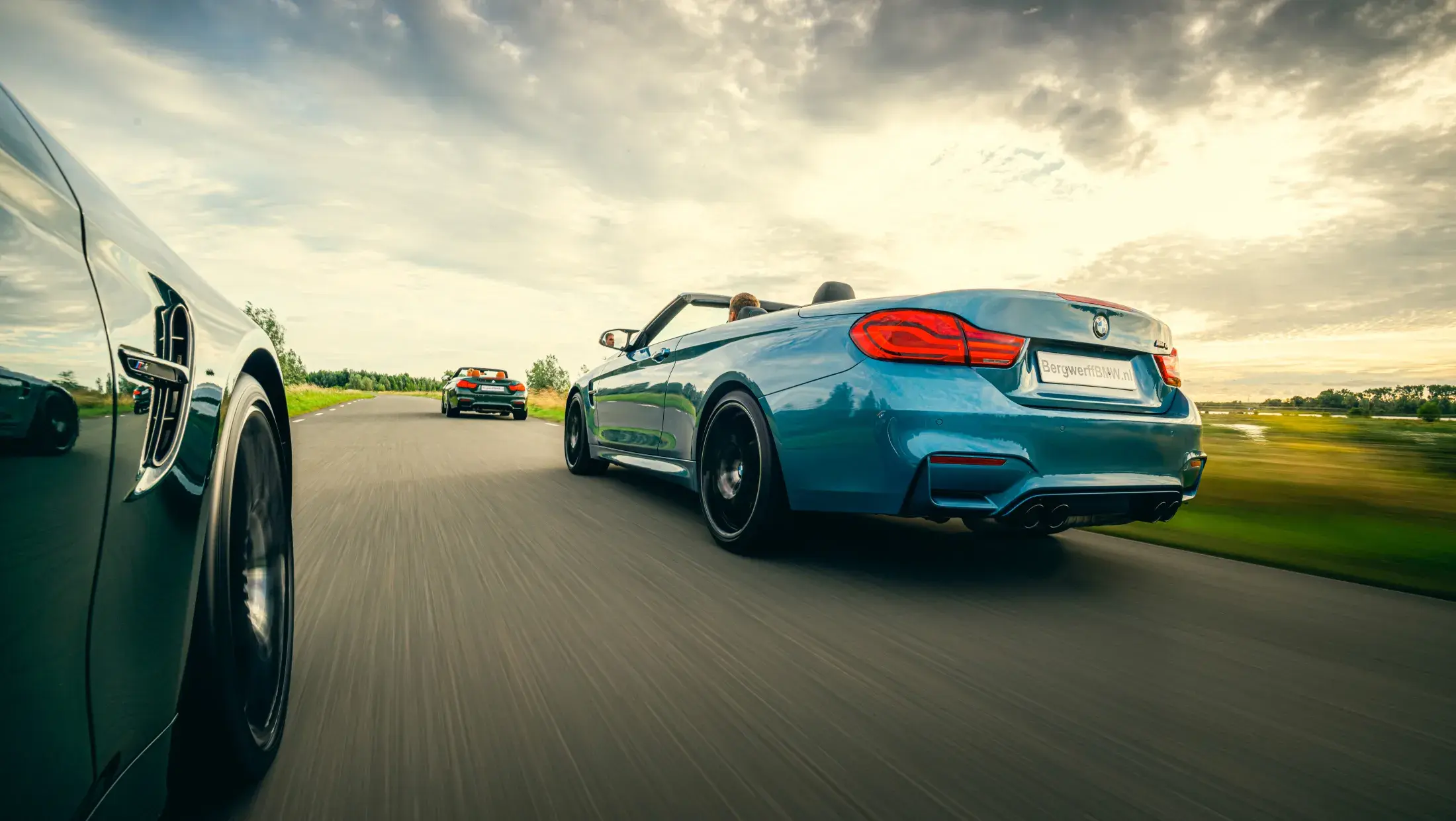 BMW M4 Competition Cabrio Individual Maldives Blue Metallic F83