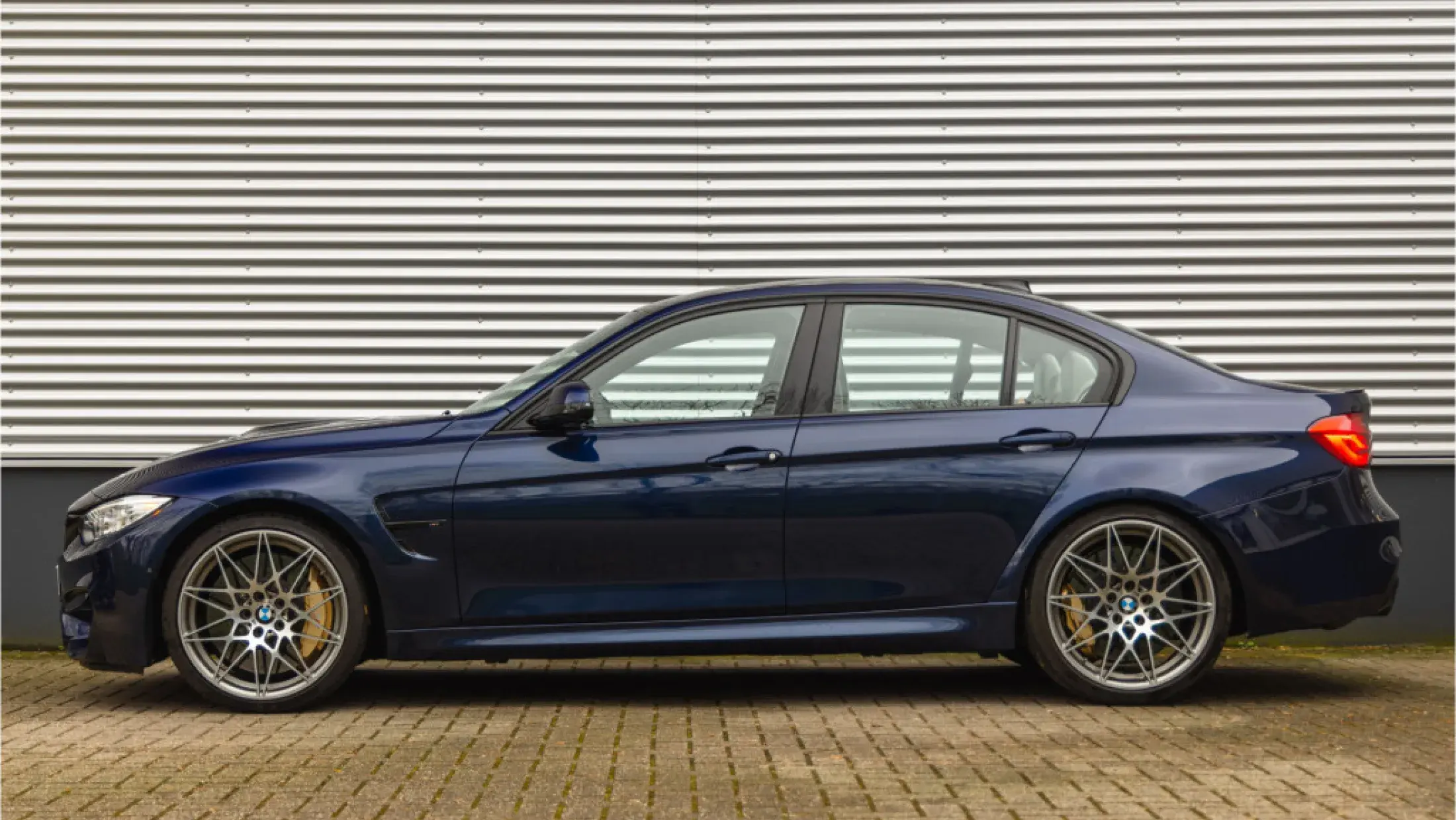 BMW M3 Competition DCT F80 Tansanite Blue Pearl Metallic BMW Individual erweiterte Lederausstattung Opalweiss