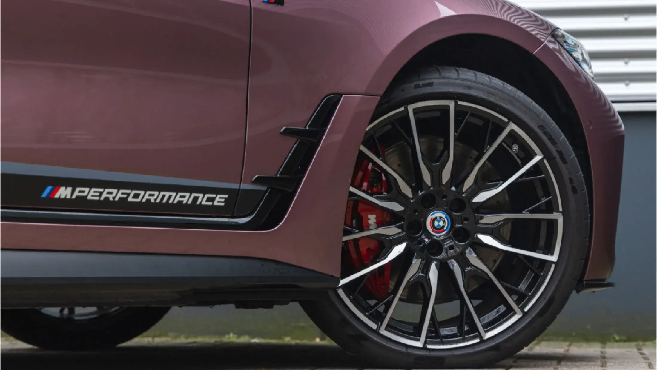 BMW i4 M50 Individual Special Request Velvet Orchid M-Performance Parts G26