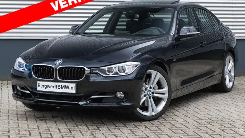 BMW 3-serie 335i High Executive - Dak - Head-Up - Harman Kardon - Memoryzetels