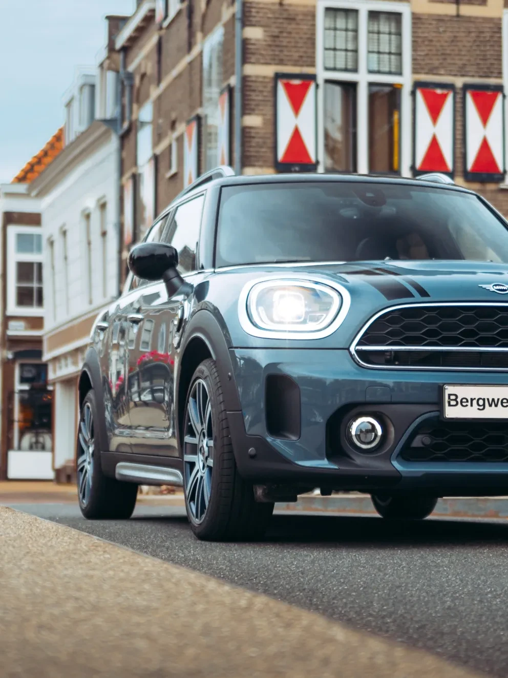 MINI Countryman Cooper SE MINI Yours Leer Lounge Carbon Black Sage Groen Metallic
