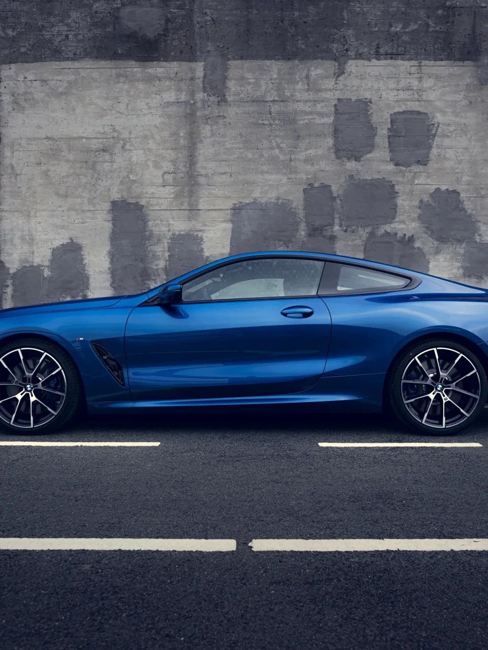 BMW 840i Coupe G15 Sonic Speed Blue Metallic BMW Individual uitgebreid lederen bekleding Merino Schwarz