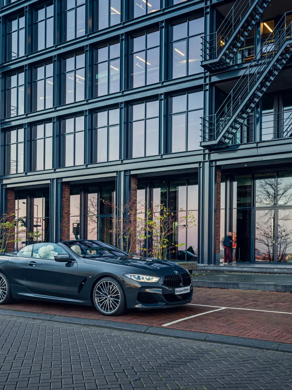 BMW M850i Cabrio G14 BMW Individual uitgebreid lederen bekleding Merino Elfenbeinweiss Dravitgrau metallic