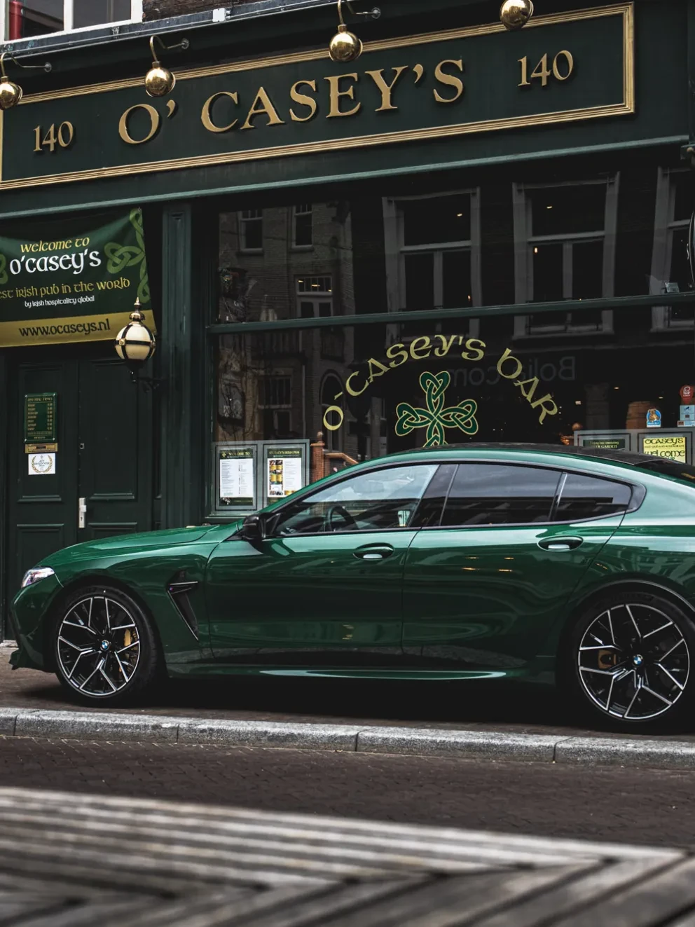 BMW M8 Competition Gran Coupe BMW Individual Irish Green F93 Volleder Merino Taruma Braun