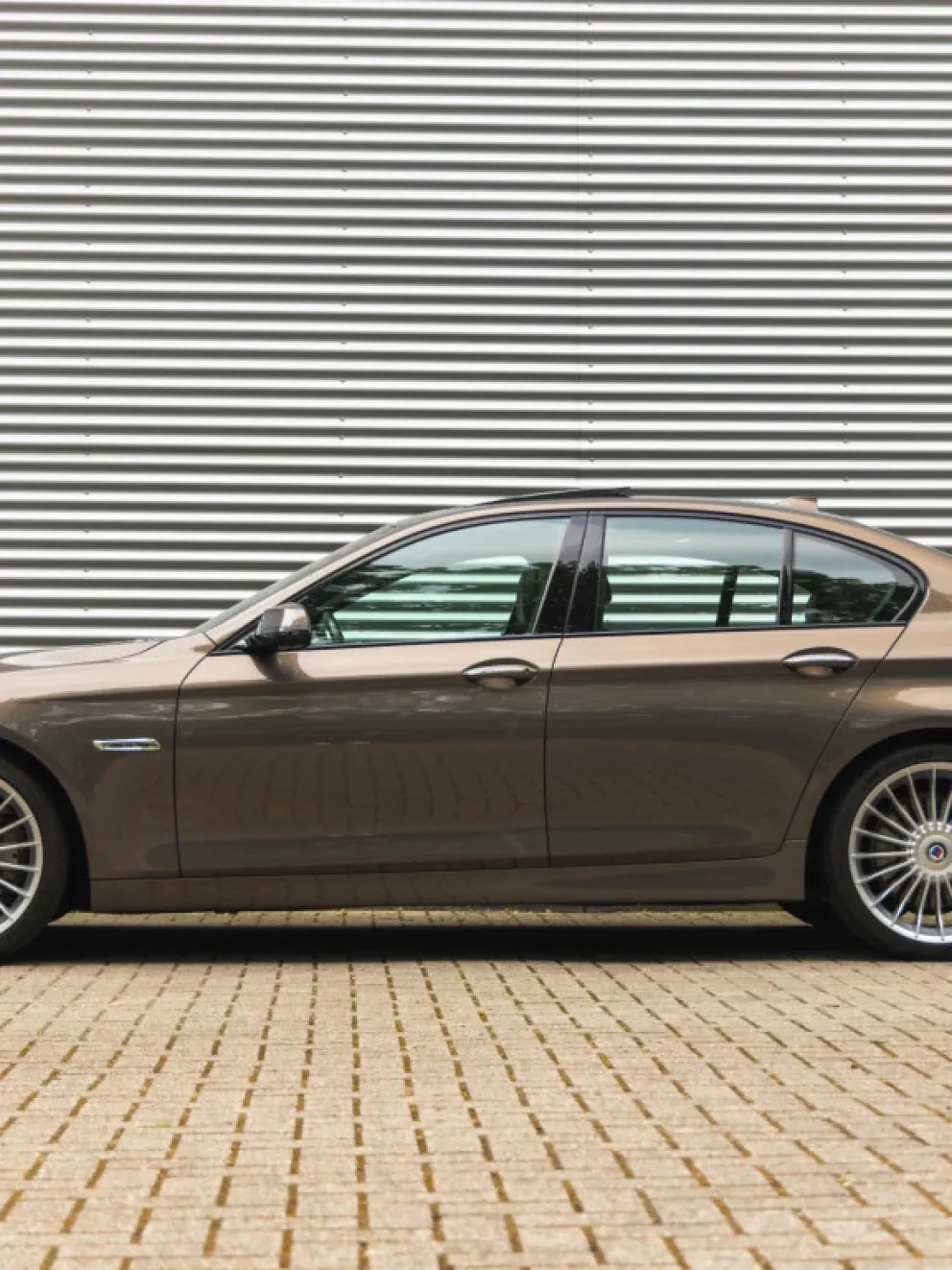 ALPINA F10 B5 Bi-Turbo Lavalina 2 Akrapovic Sperre Champagner Quartz Alvit Grau 