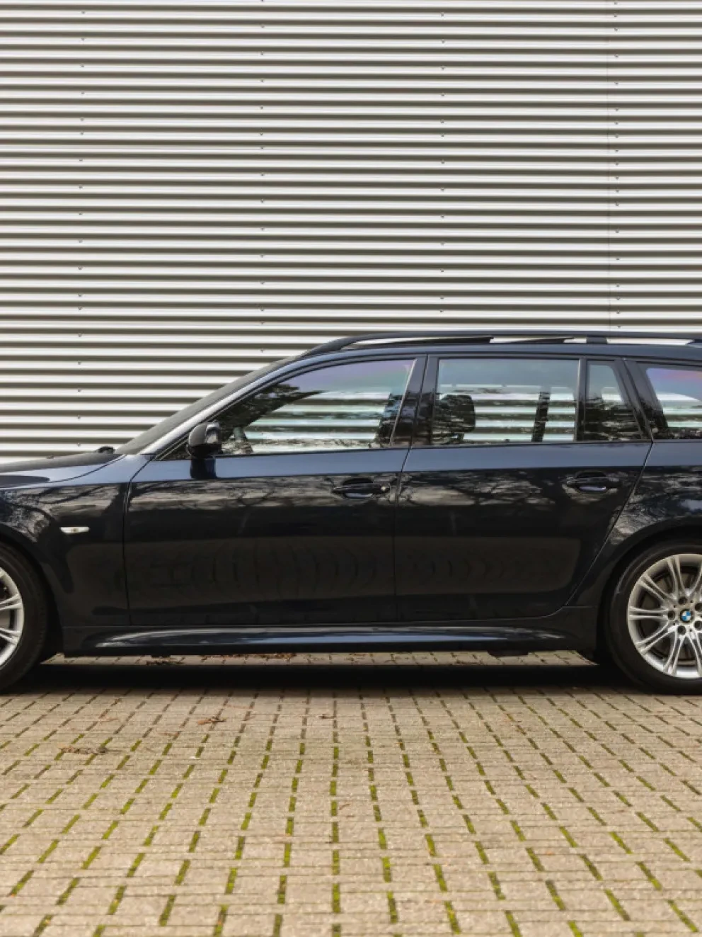BMW E61 5-serie Touring 550i Youngtimer - Facelift - M-Sport  2
