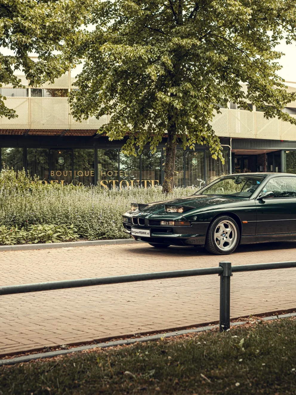 BMW E31 850Ci 5.4 Sonderwunsch Tannen Grün Individual Interior Volleder Merino Amarobrown