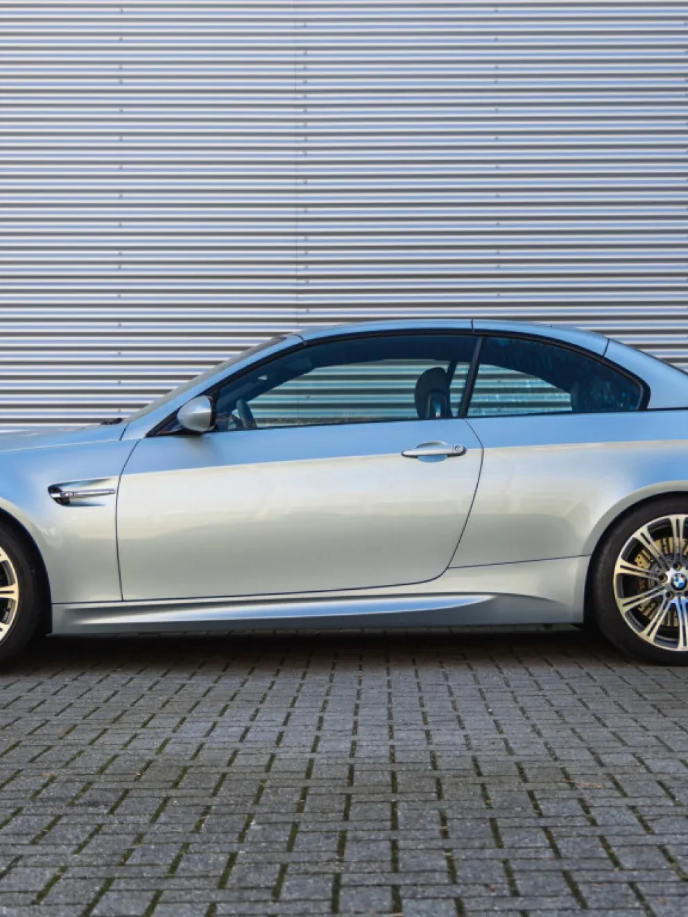 BMW E93 M3 DCT Silver Stone II Metallic Lagerschalen MPerformance uitlaat Individual Audio