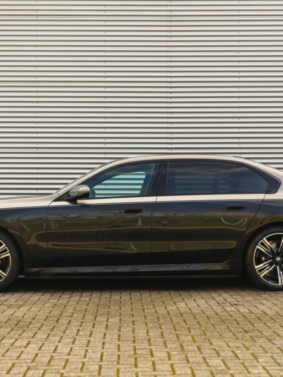 BMW i7 xDrive60 M Sport Pro Two Tone G70 BMW Individual Leder Merino Exclusief Schwarz Electric