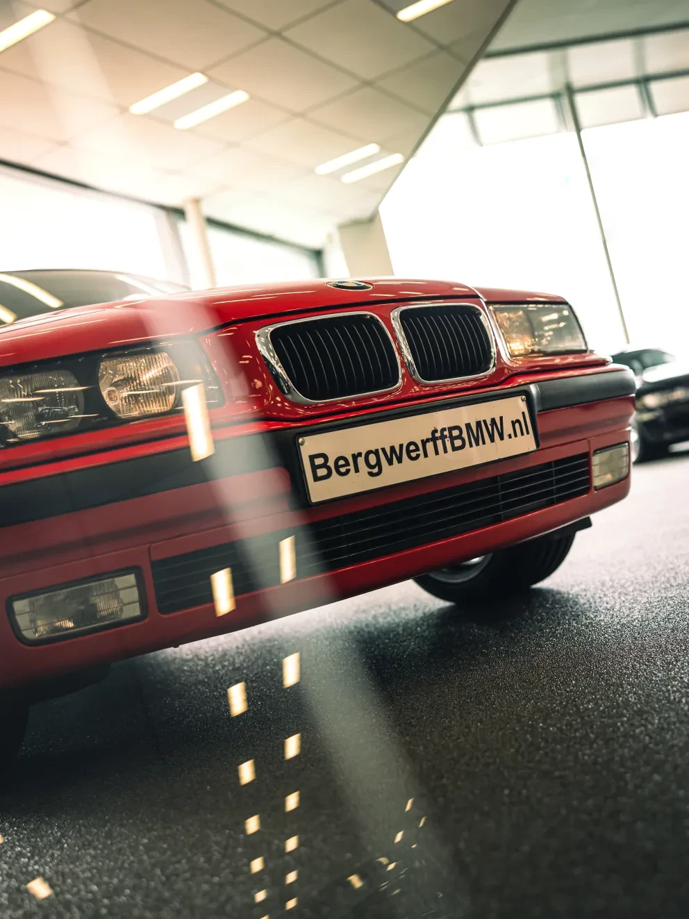 BMW 323ti Compact E36 Hellrot Anthrazit schwarz stof handgeschakeld Manual Bergwerff Classic