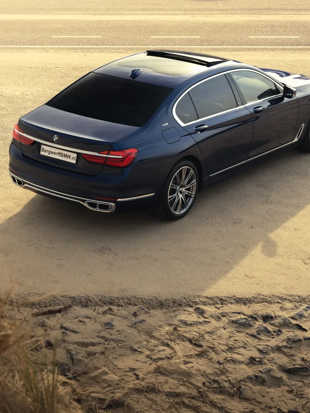 BMW M760Li Individual Centennial Blauw metallic The Next 100 Years 1 of 100 BMW Individual vollederen bekleding Rauchweiss