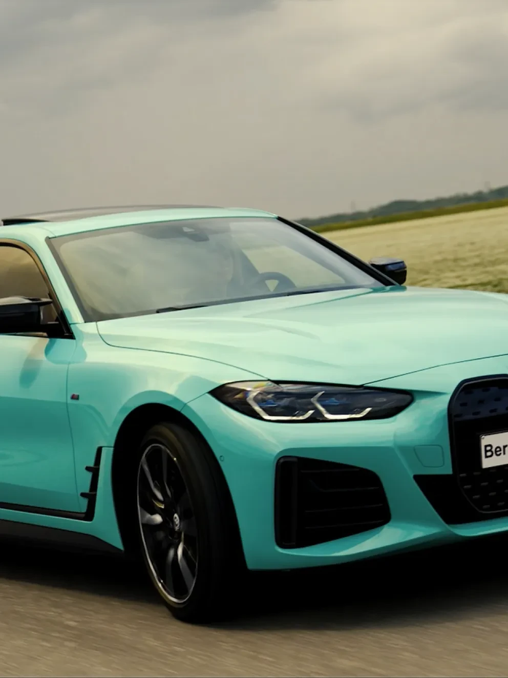 BMW i4 M50 BMW Individual Special Request Mint Green BMW Individual Volllederausstattung Schwarz G26