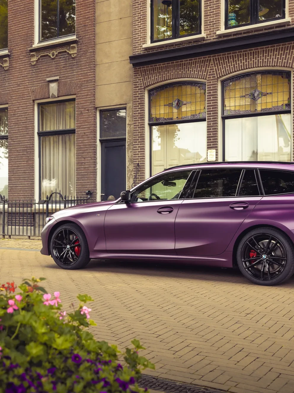 BMW M340i Touring Individual Frozen Purple metallic G21 LCI