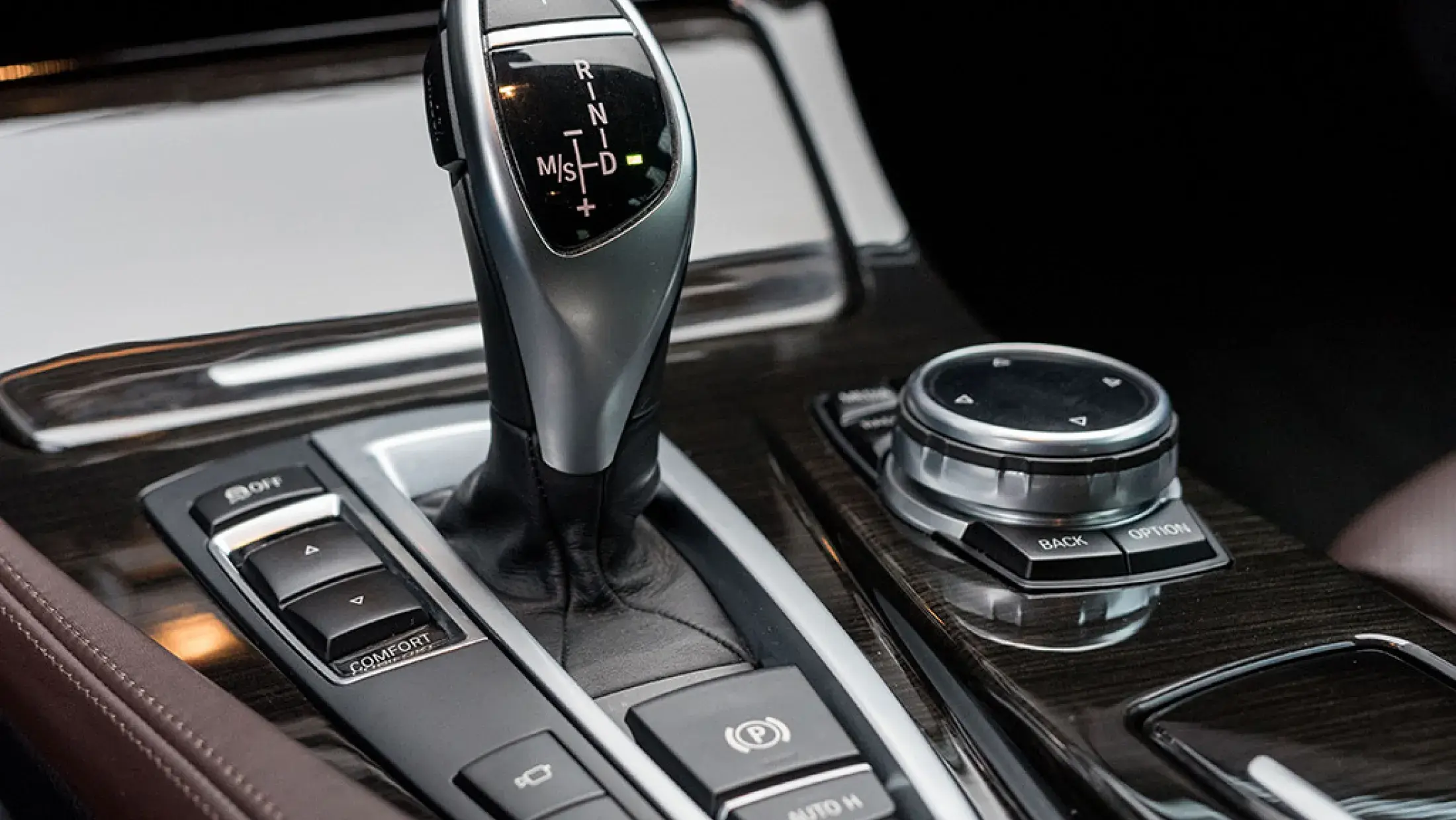 BMW 5-serie Touring ALPINA D5 Bi-Turbo Alpinablau II Metallic F11 Bergwerff