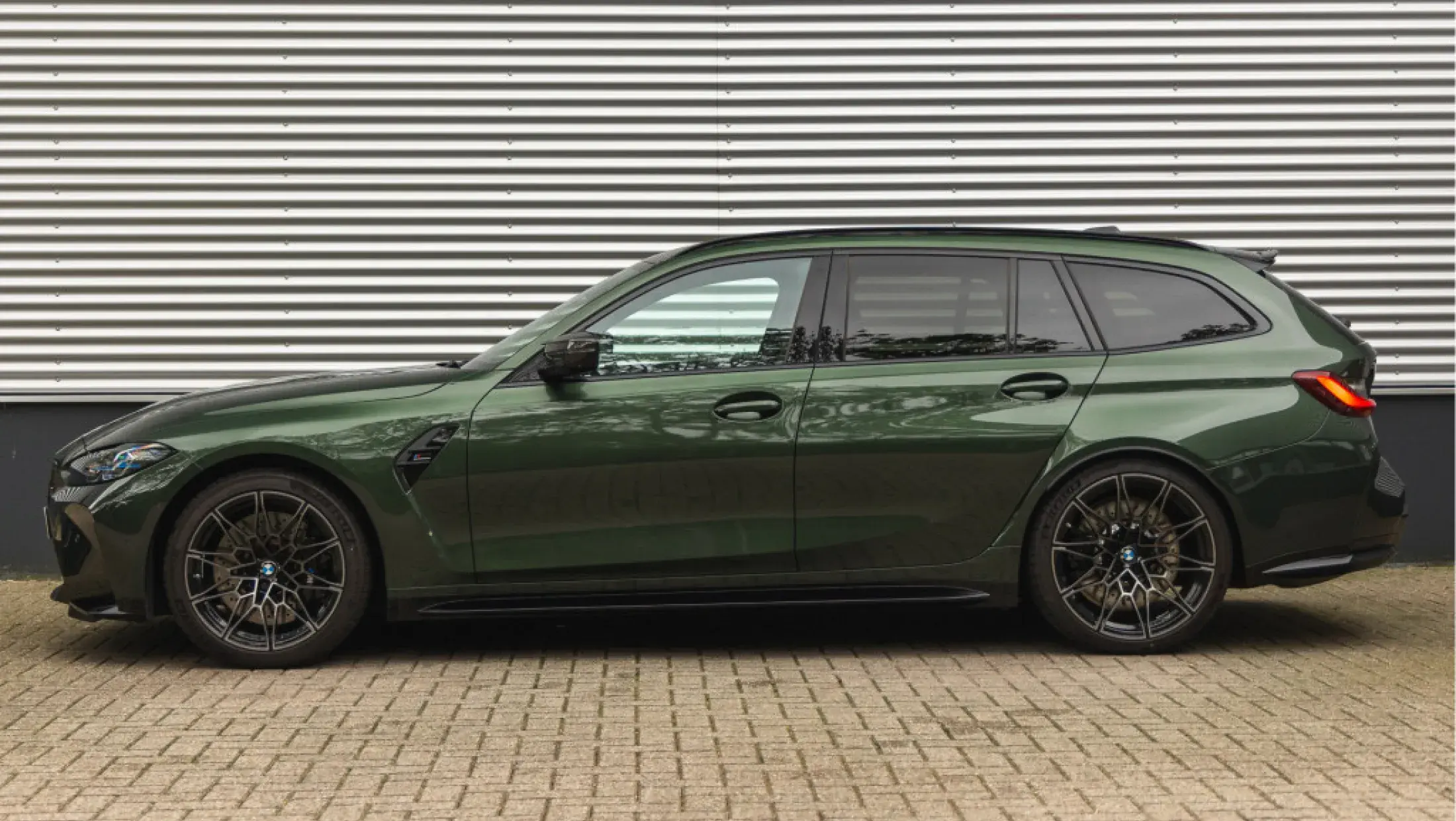 BMW M3 Competition Touring Individual Malachitgrun G81 Individual volleder Merino Tartufo