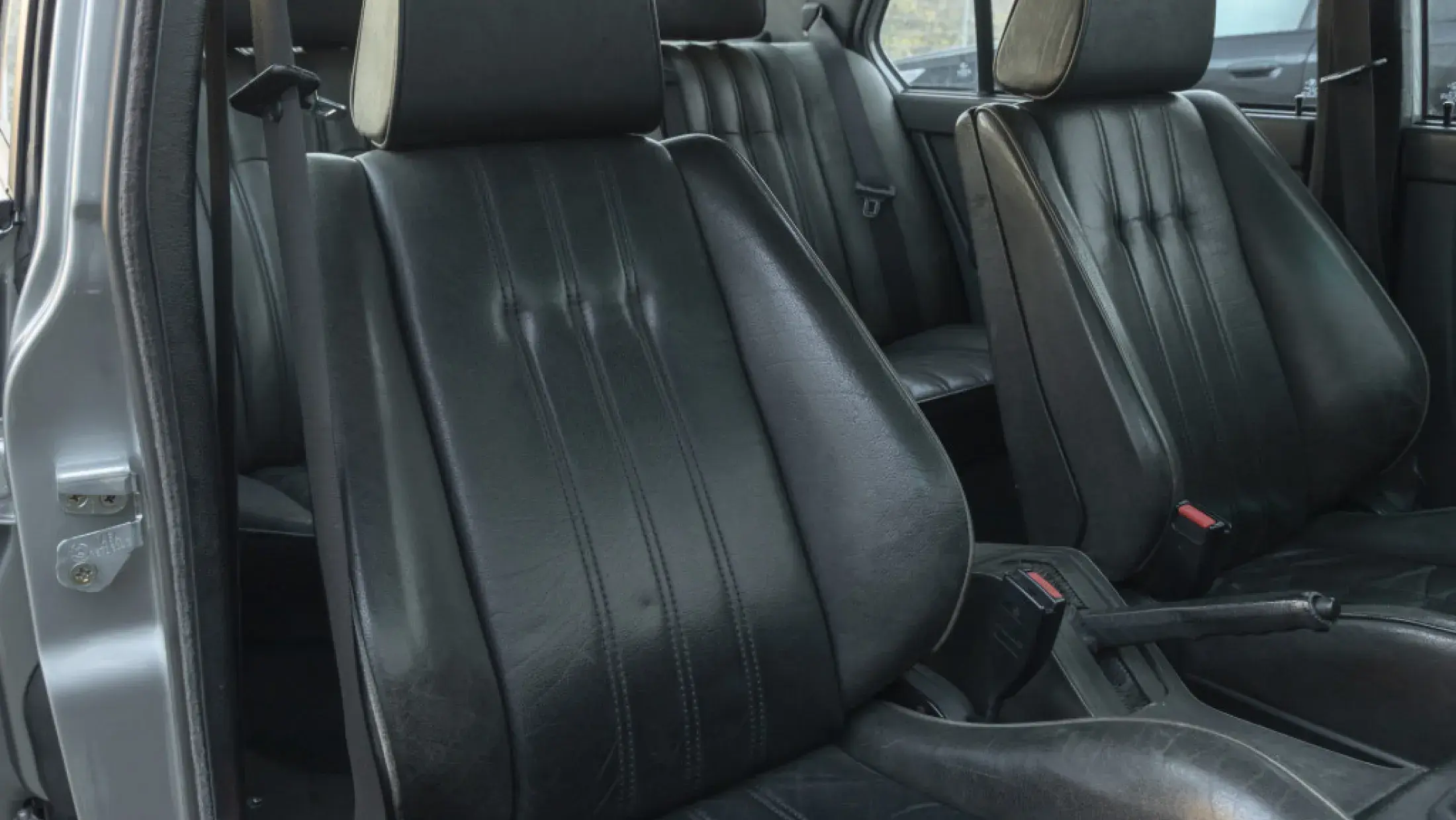BMW M5 E28 Voll Restauratie Lachssilber Anthrazit buffalo leder interieur