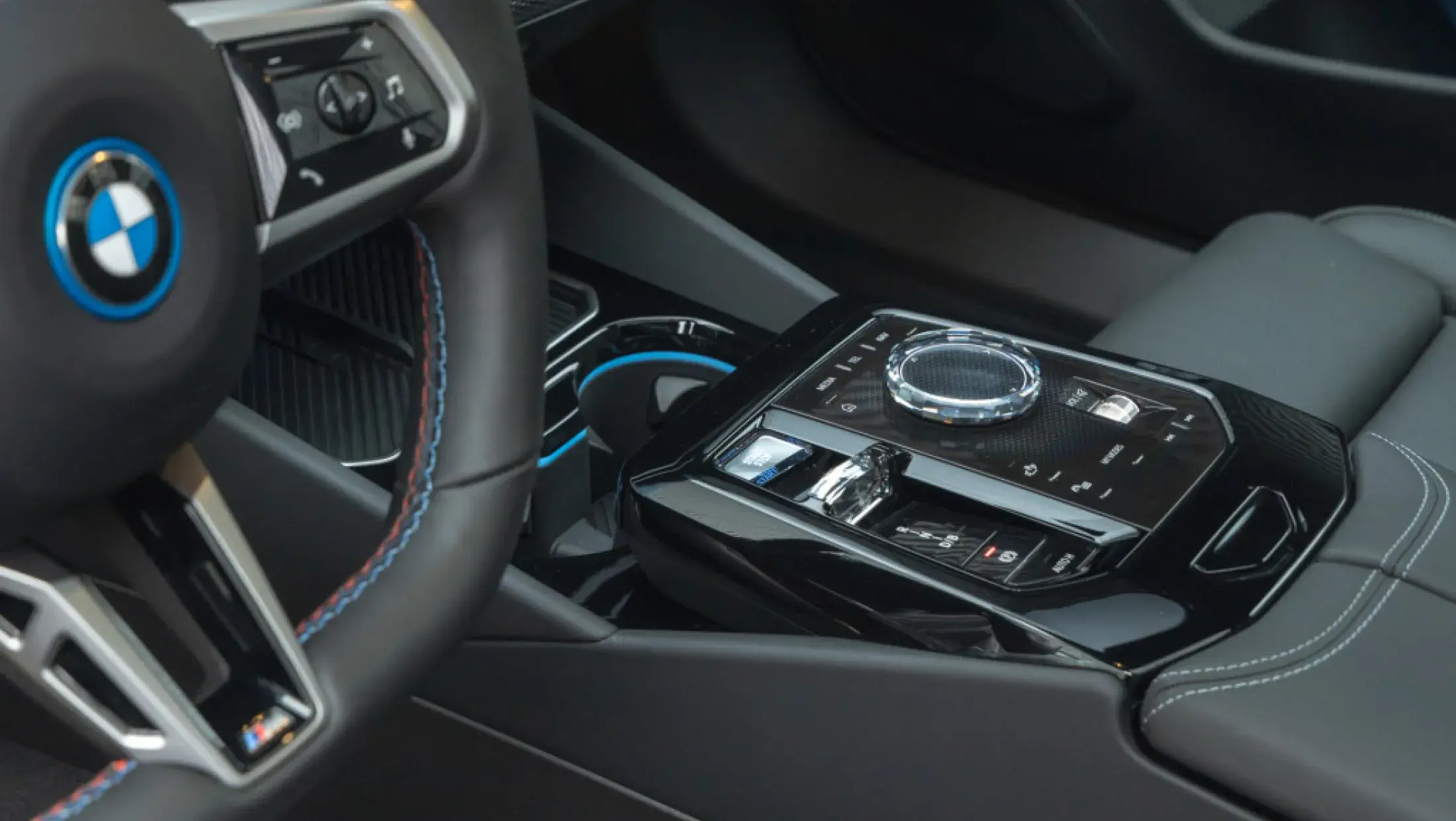 BMW i5 Touring M60 G61 Fire Rot metallic